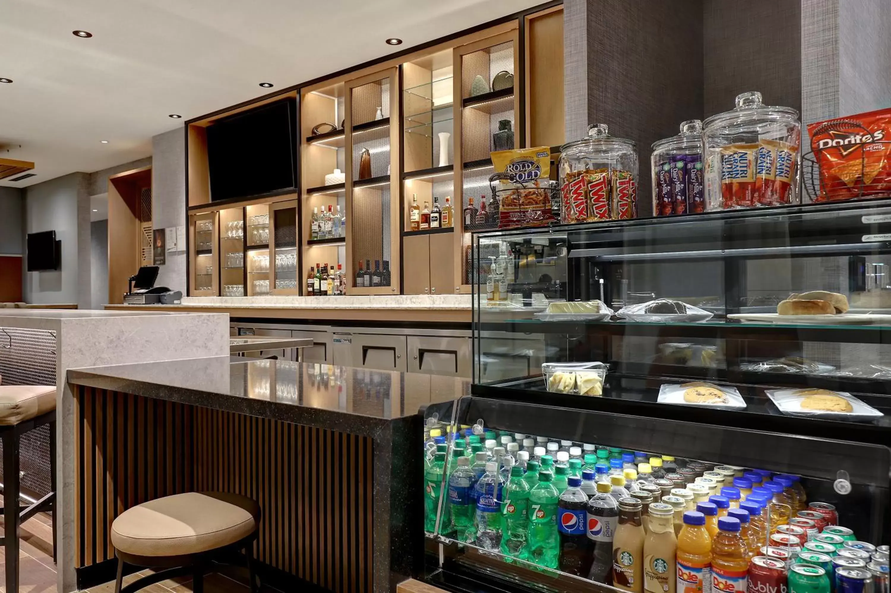 Lounge or bar in Hyatt Place Prince George Lounge or bar in Hyatt Place Prince George