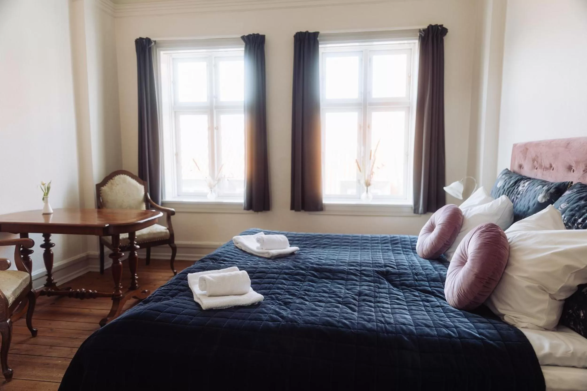 Bedroom, Bed in Hotel Lidenlund