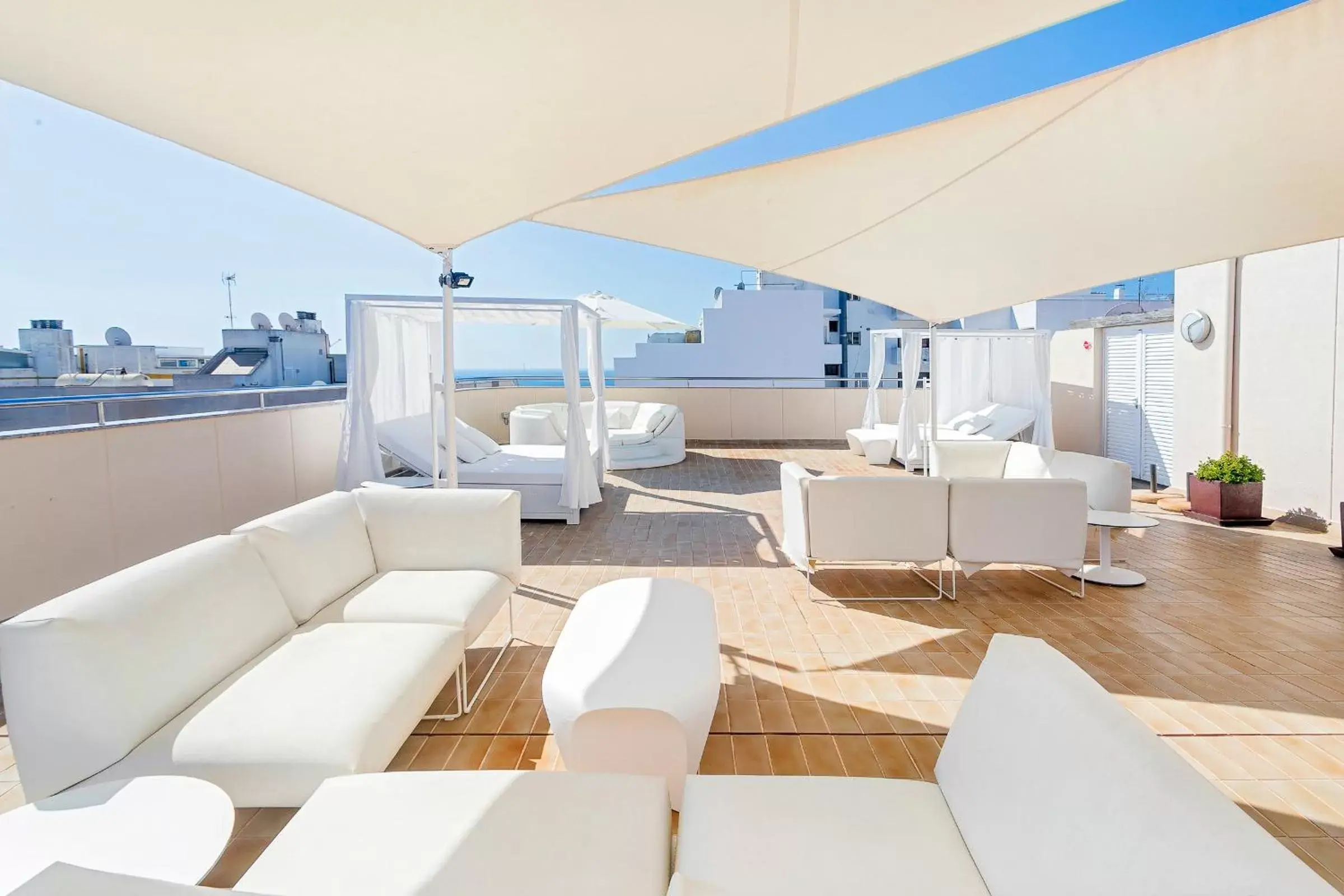 Seating Area in Aparthotel Duquesa Playa