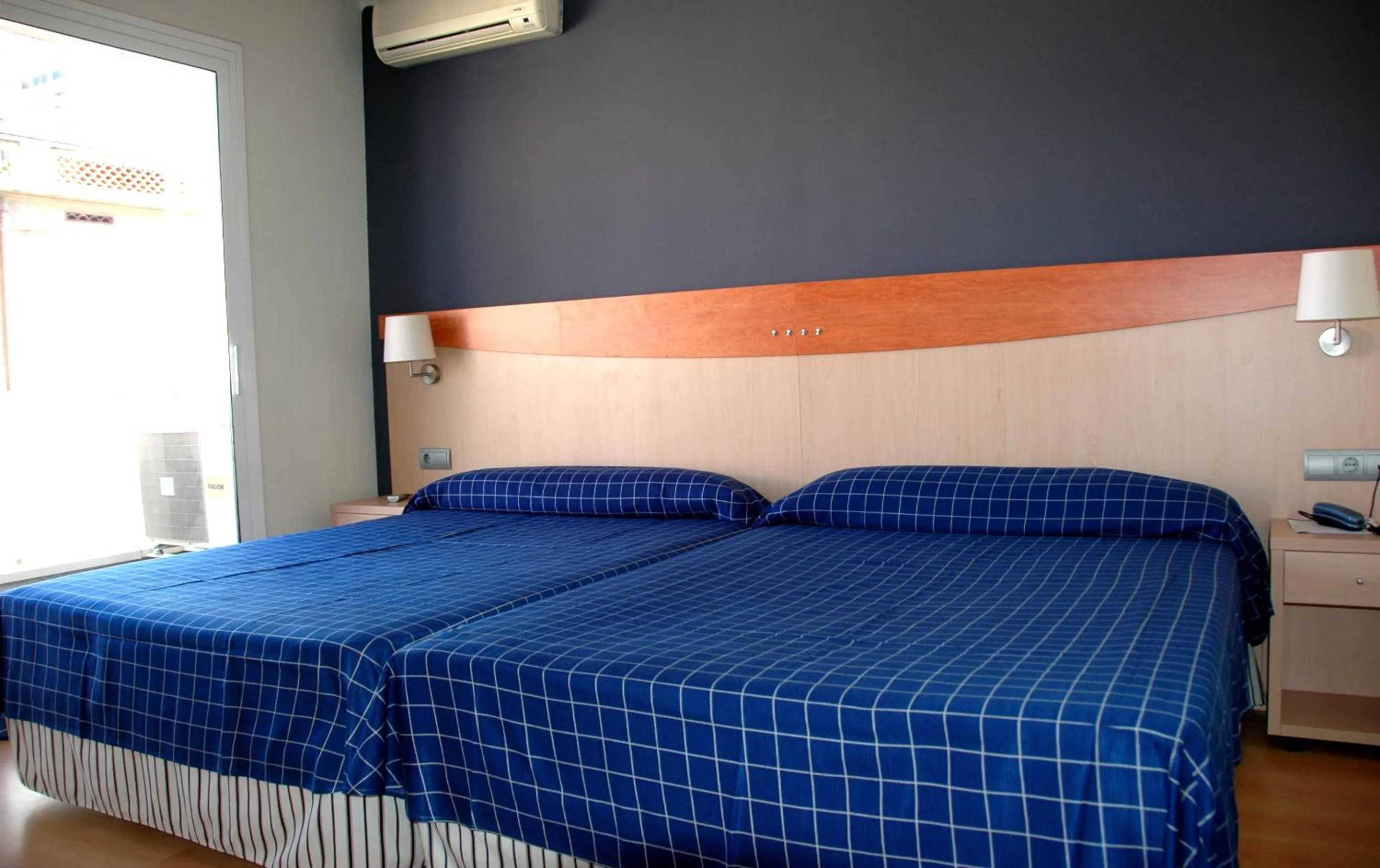 Bedroom in Hotel President