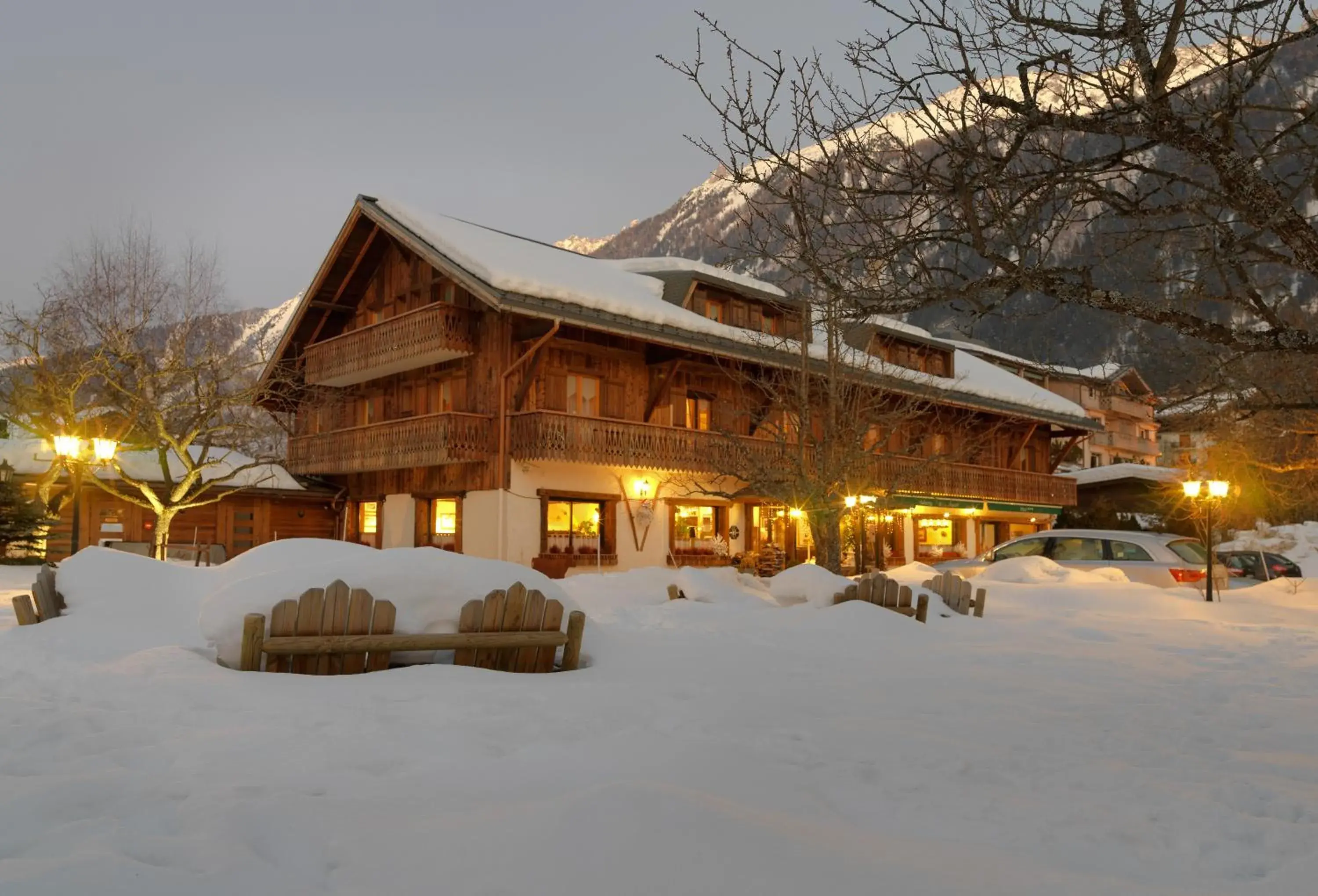 Property building, Winter in Auberge du Manoir