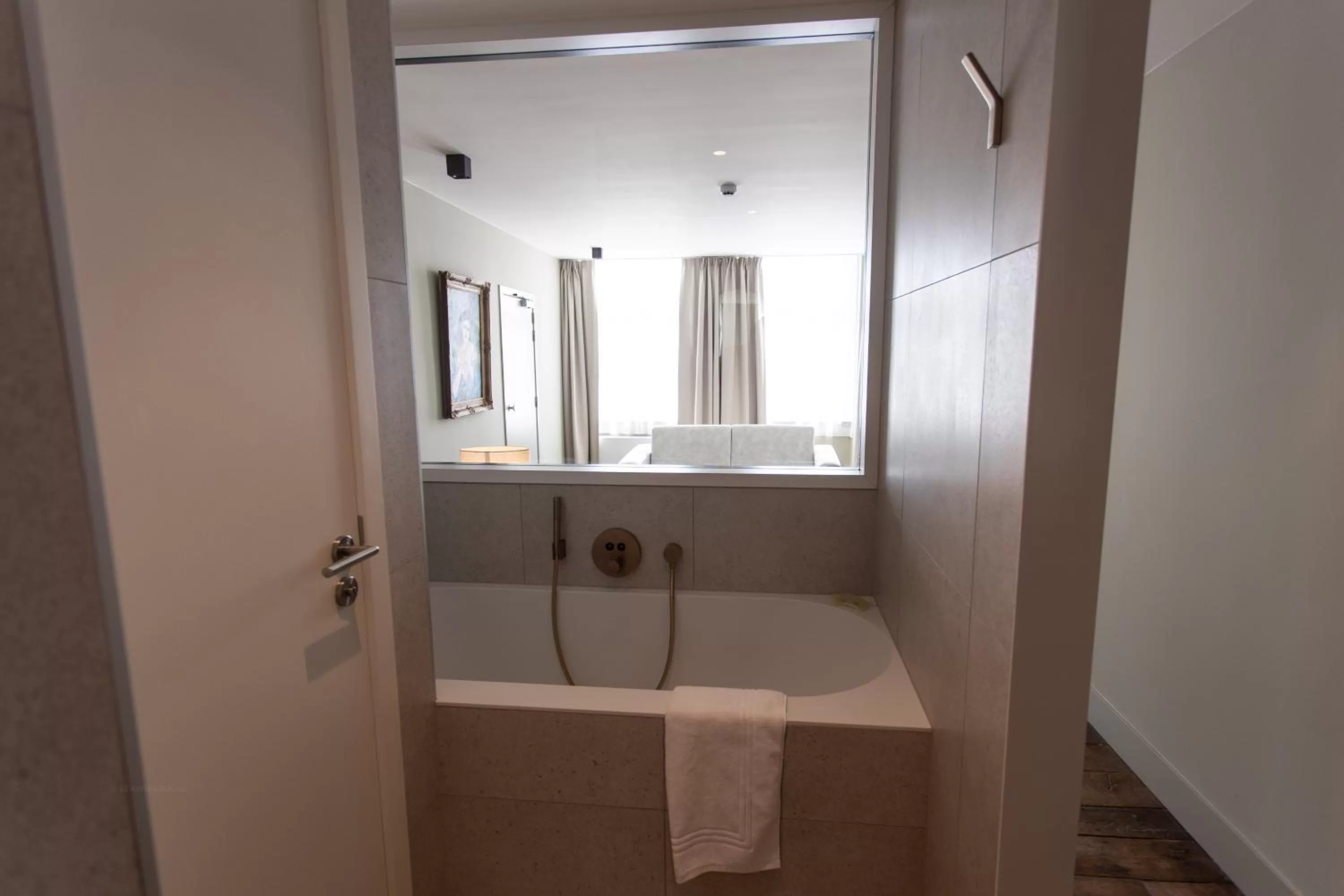 Bathroom in Petit-Roannay