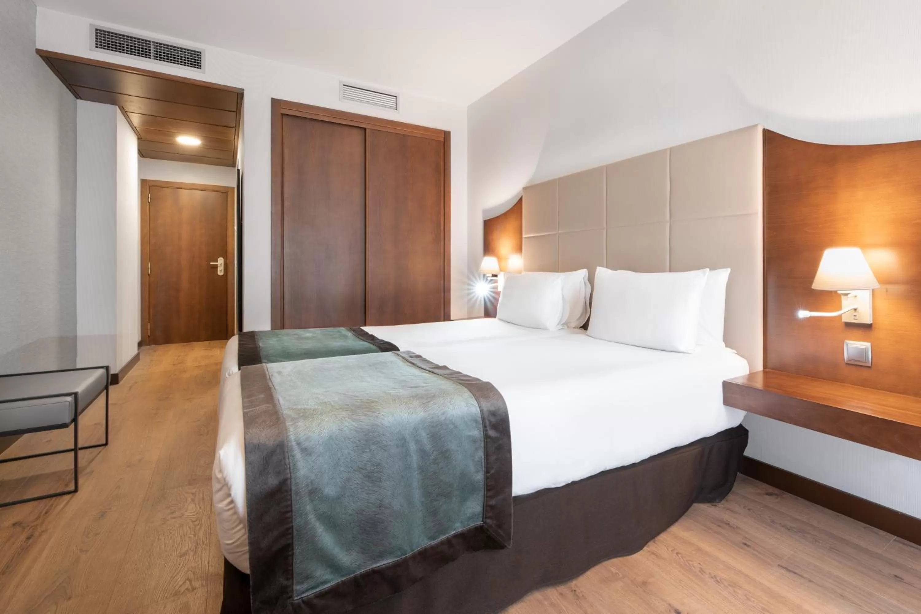 Bed in Exe Agora Cáceres