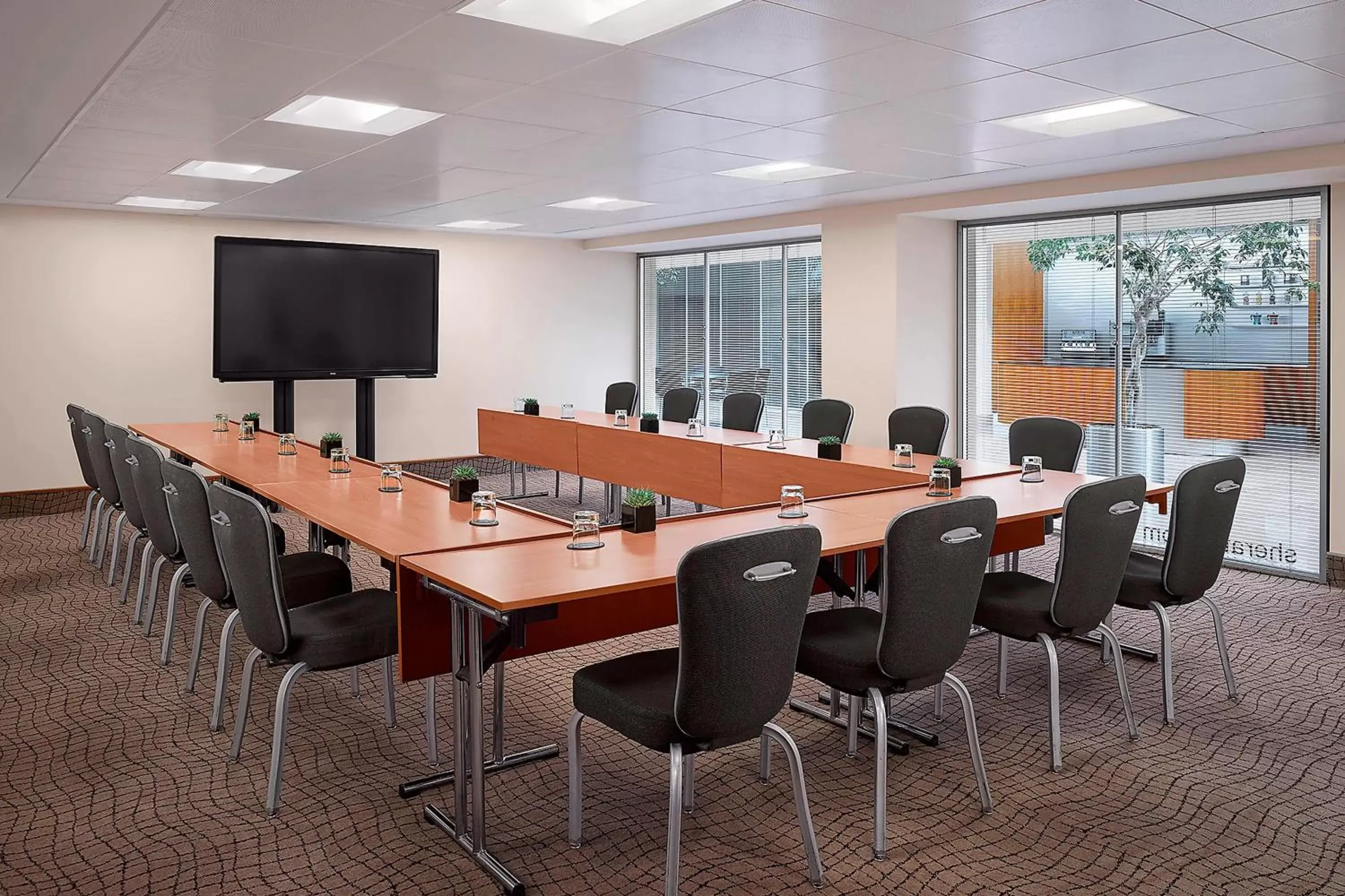 Meeting/conference room in Sheraton Heathrow Hotel