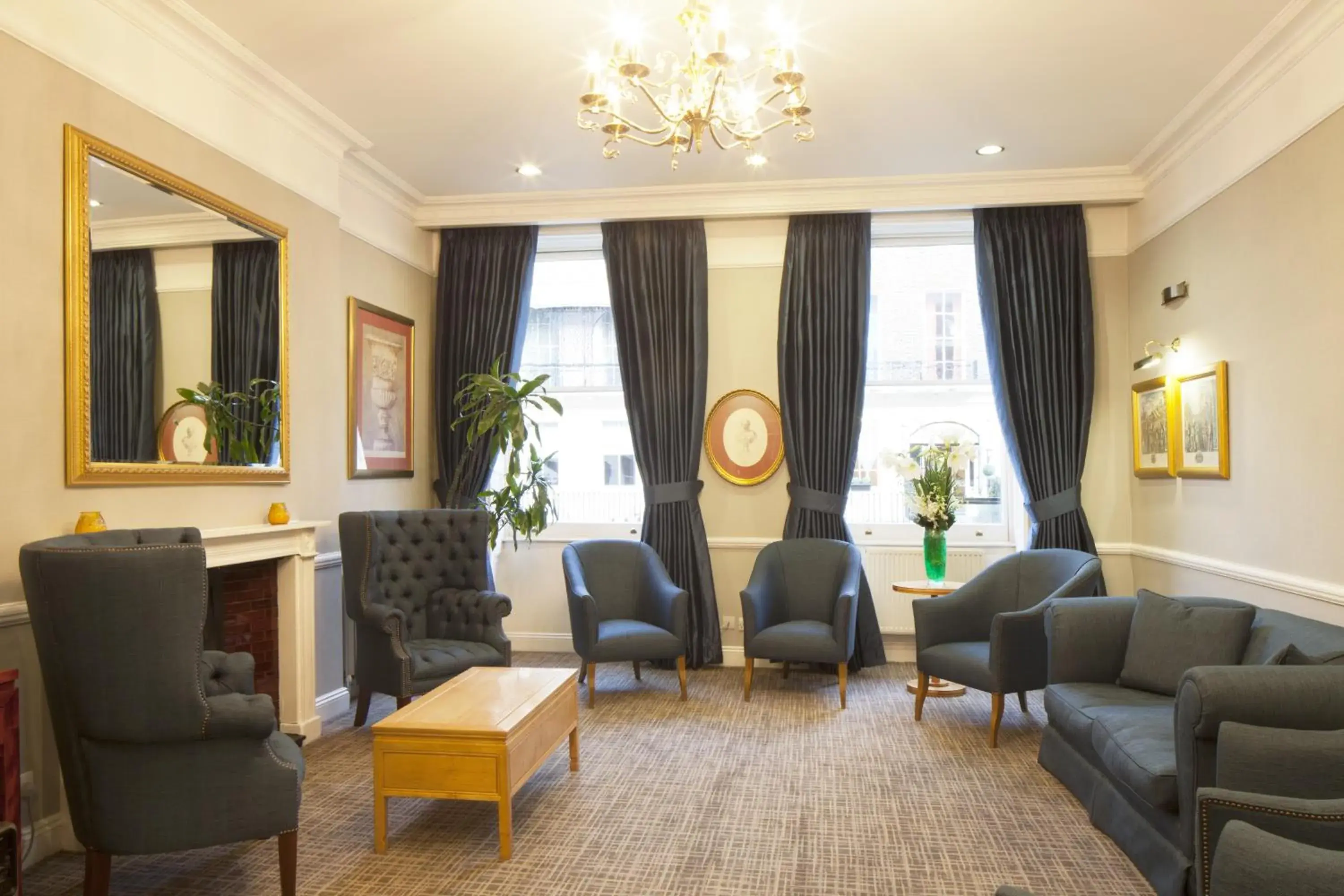 Lobby or reception, Seating Area in Grange Portland Hotel