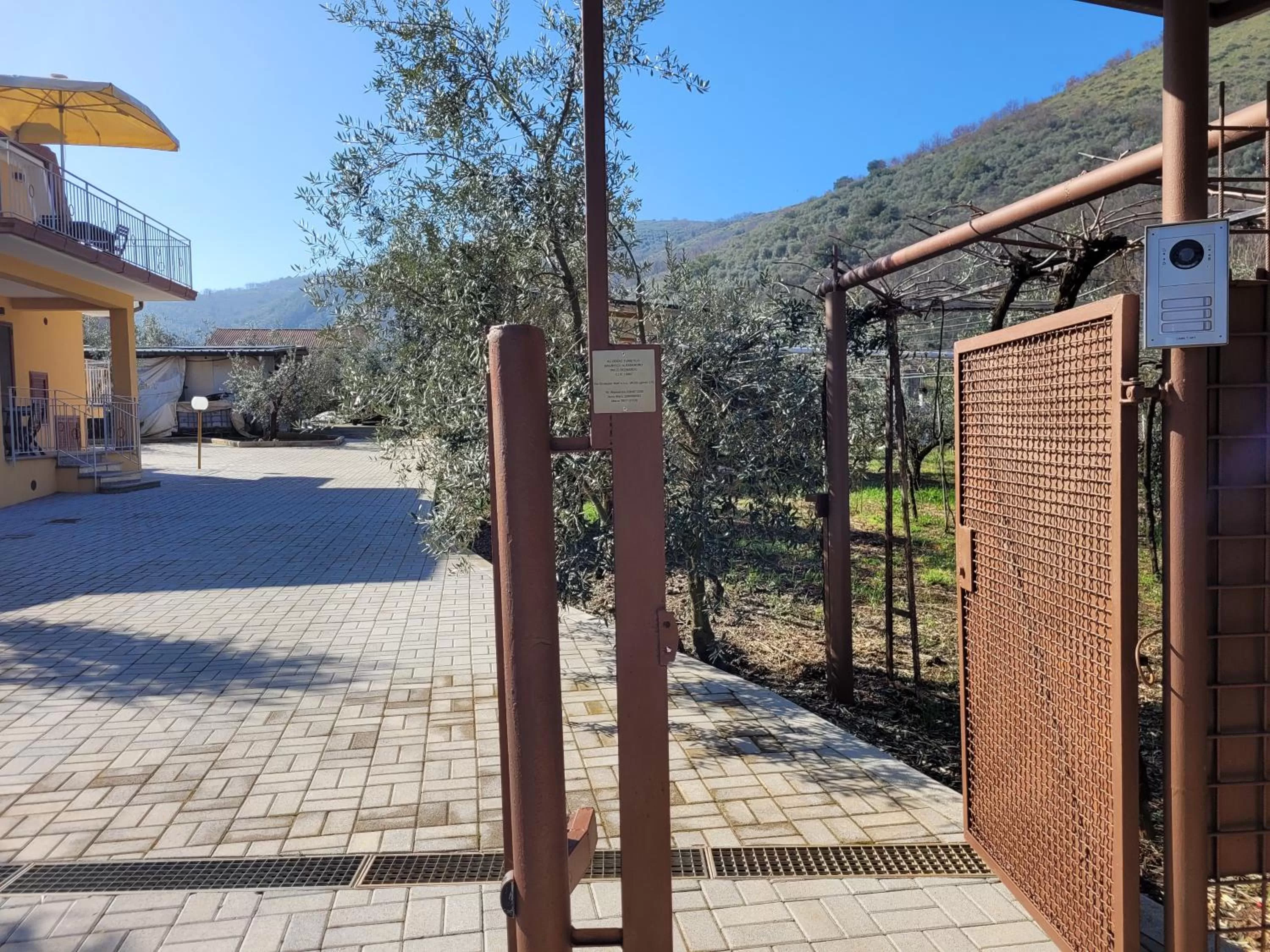 Alloggio turistico Magnifico Alessandro Valle Bernardo 04025 Lenola nei pressi di Fondi LT