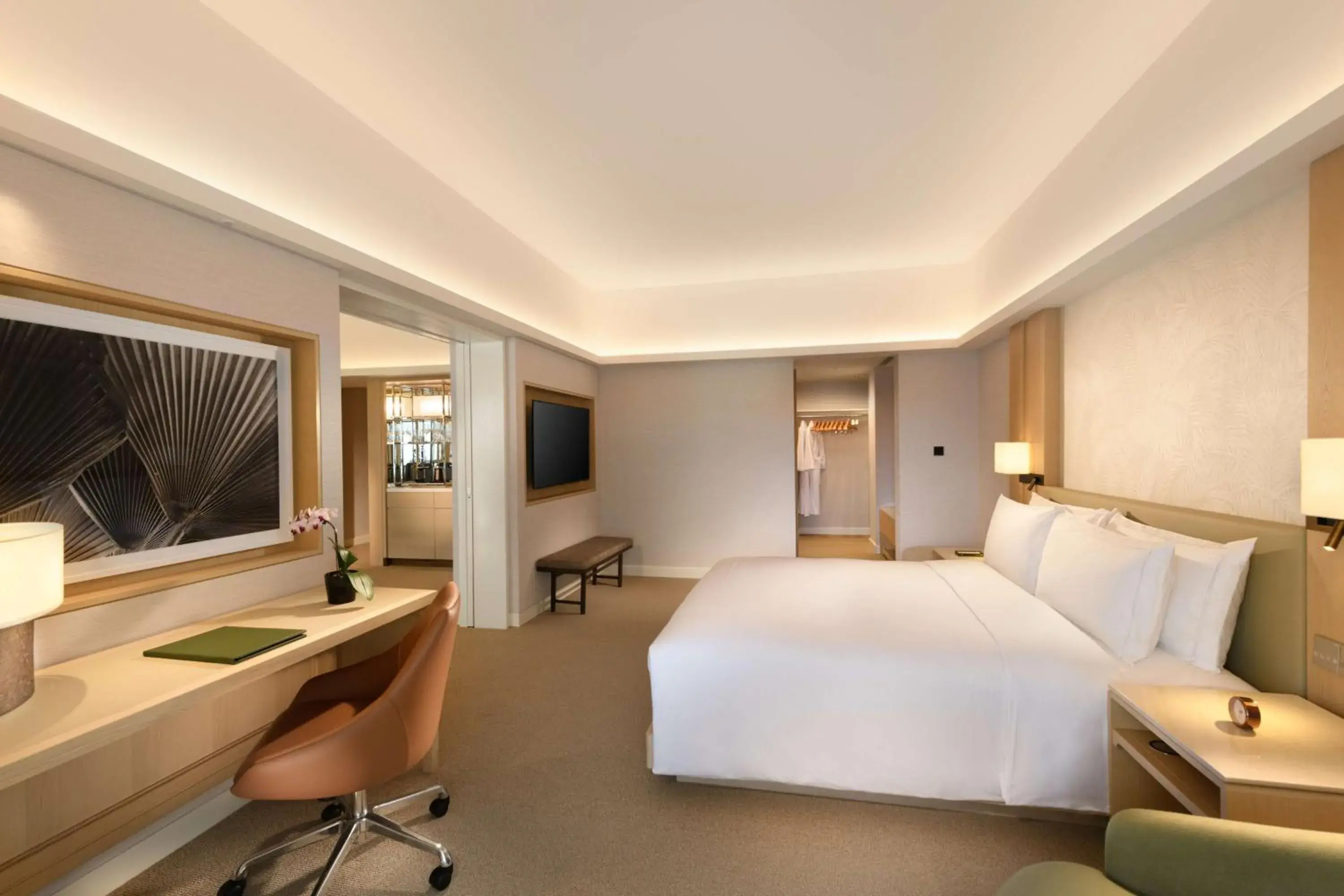 Deluxe King Suite with Balcony and Lounge Access in Conrad Singapore Orchard Deluxe King Suite with Balcony and Lounge Access in Conrad Singapore Orchard