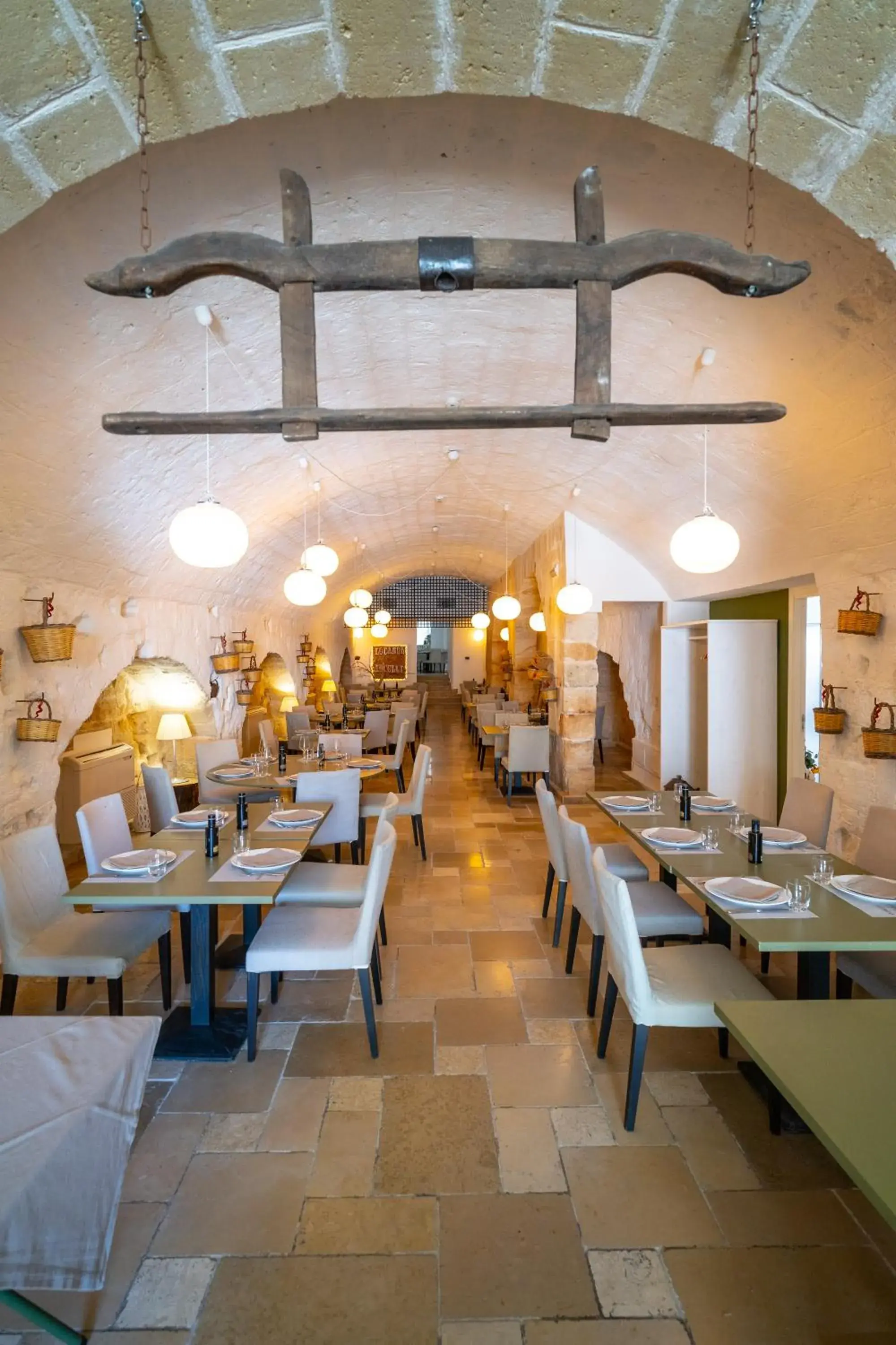 Restaurant/Places to Eat in Palazzo Indelli
