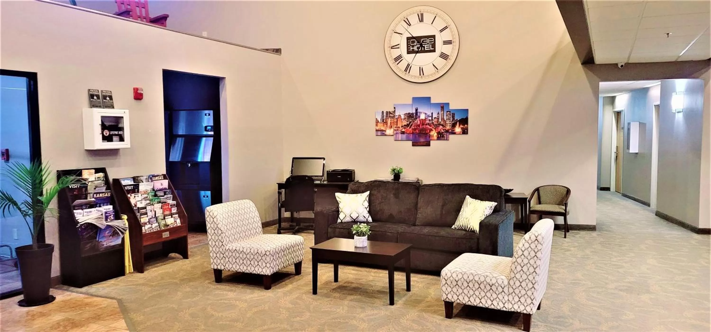 Business facilities in Qube Hotel - Polk City