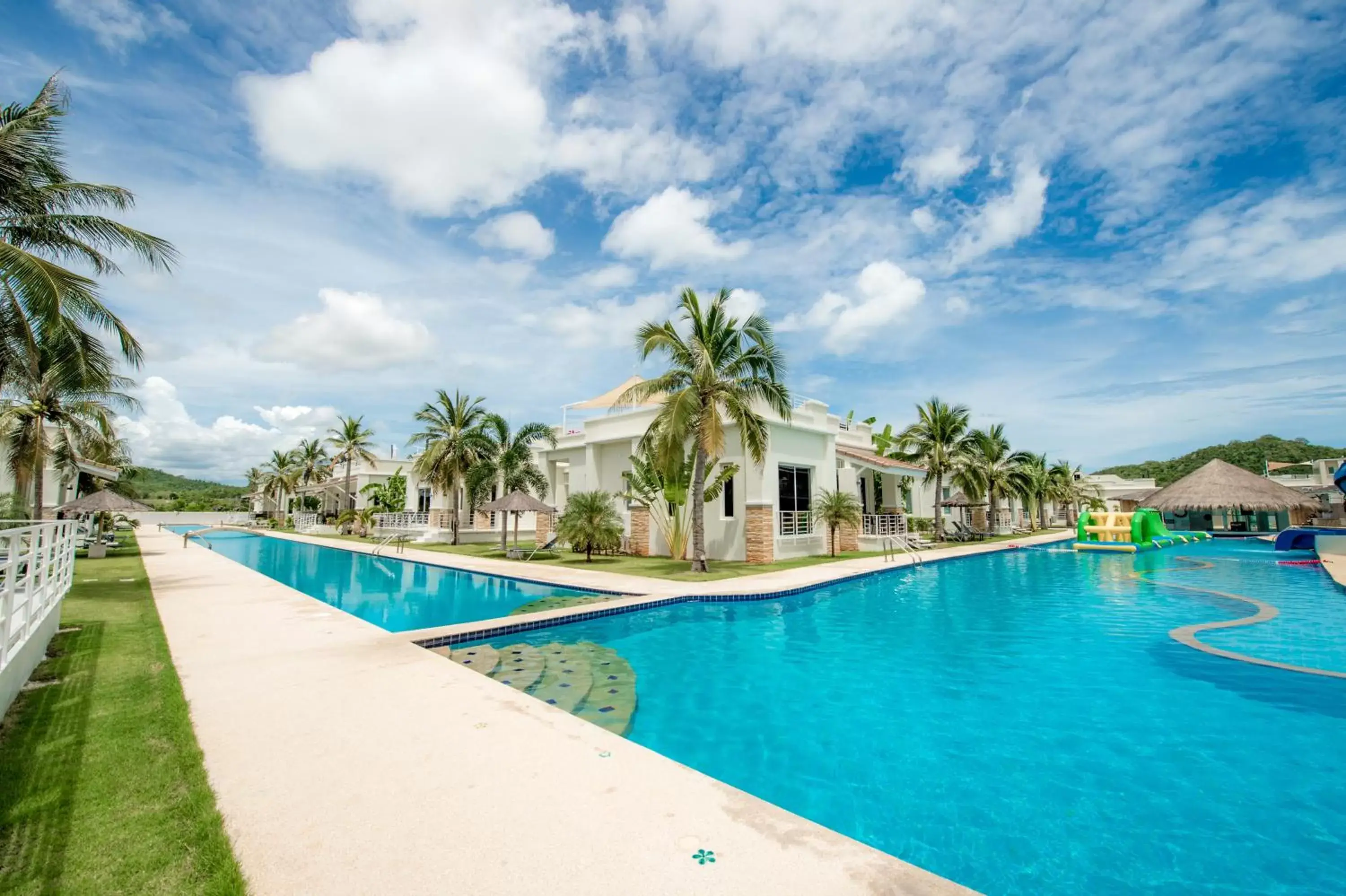 Swimming Pool in Oriental Beach Pearl Resort