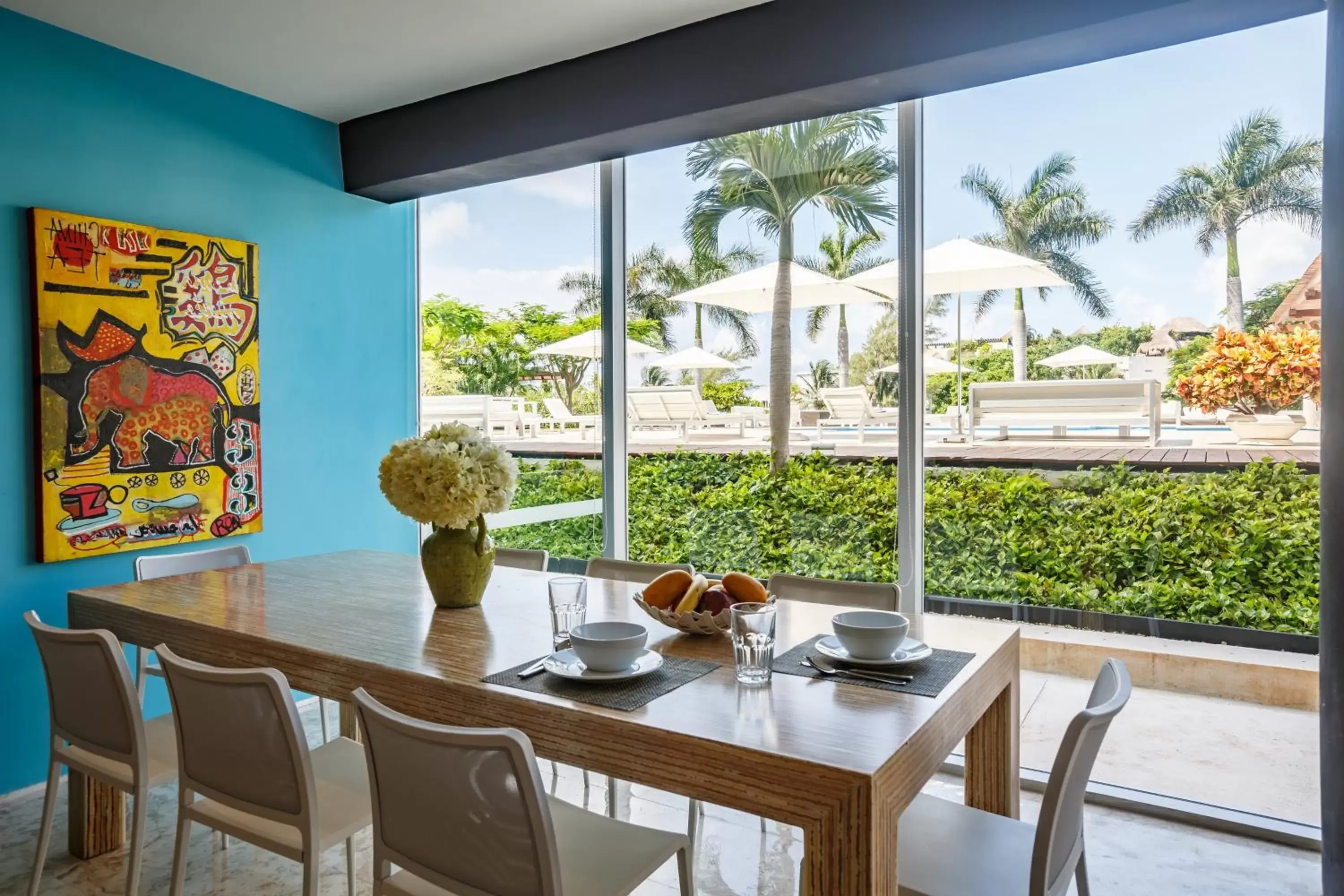 Dining area in Magia Beachside Condo