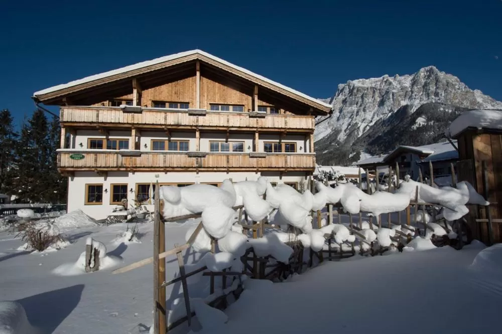 Property building in Hotel zum Urviech -Erwachsenenhotel-