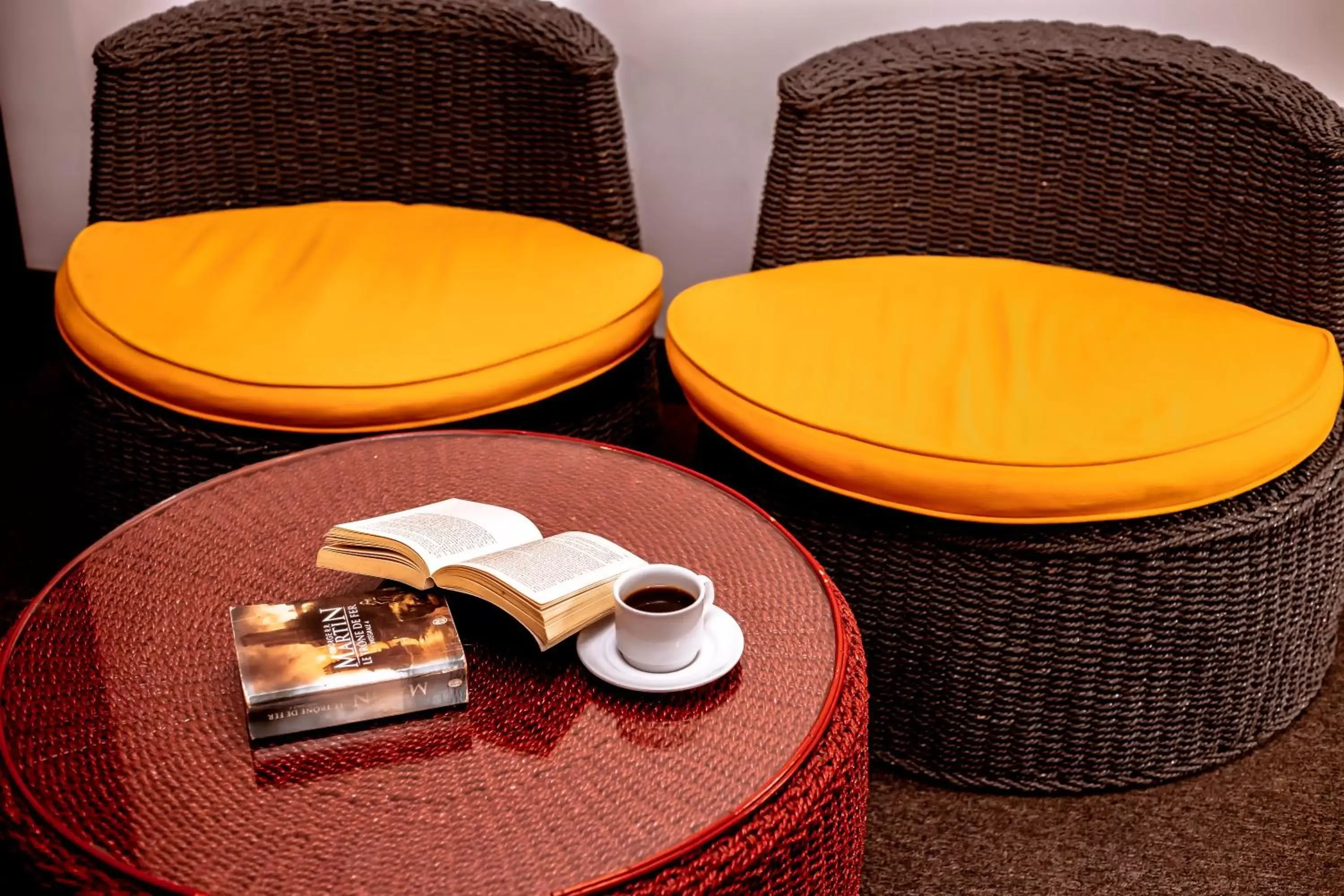 Food and drinks in St.Lachlan Hotel & Suites Food and drinks in St.Lachlan Hotel & Suites