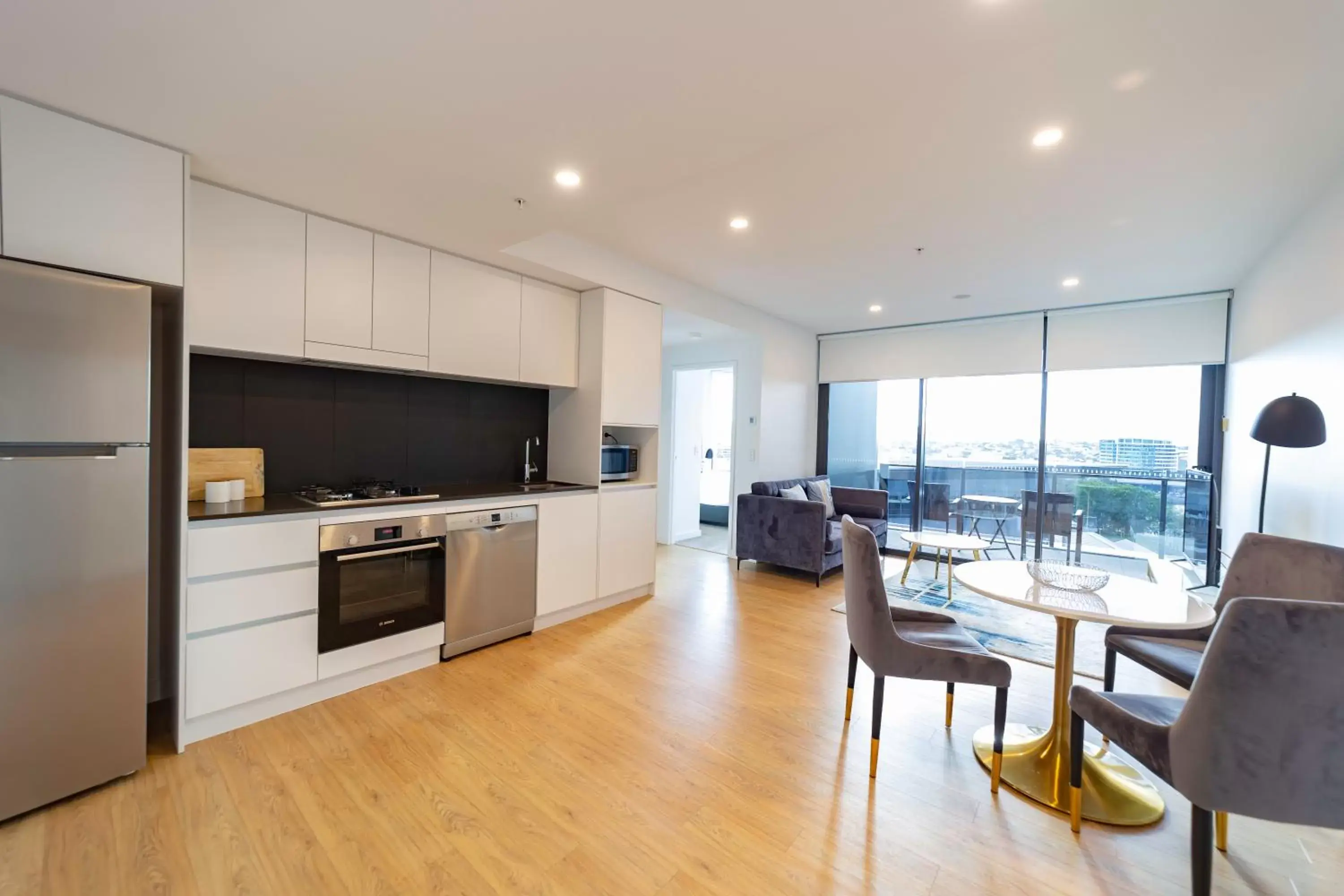 Kitchen or kitchenette, Kitchen/Kitchenette in Brisbane One Apartments by CLLIX