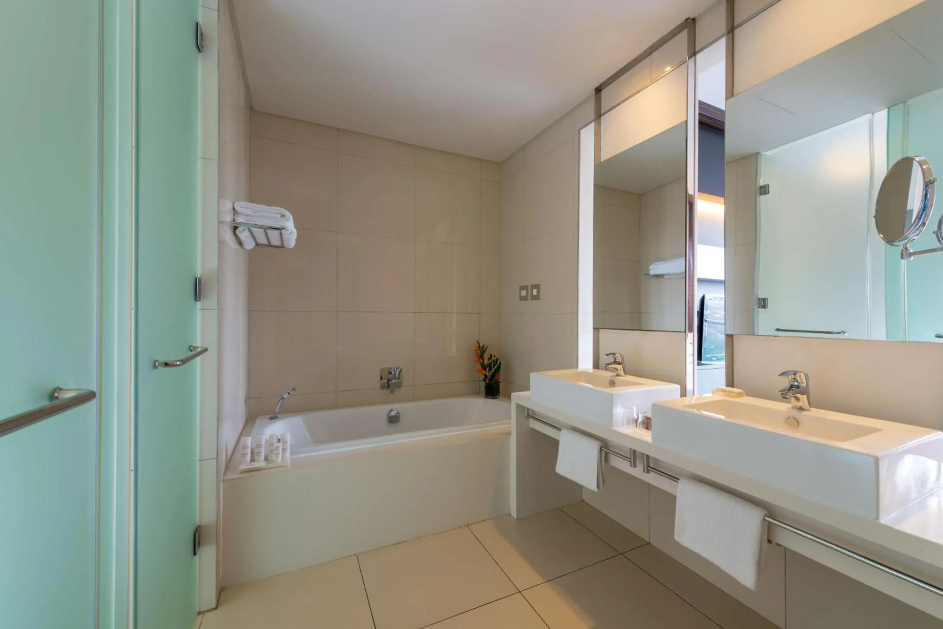 Bathroom in Radisson Blu Hotel & Residence Maputo