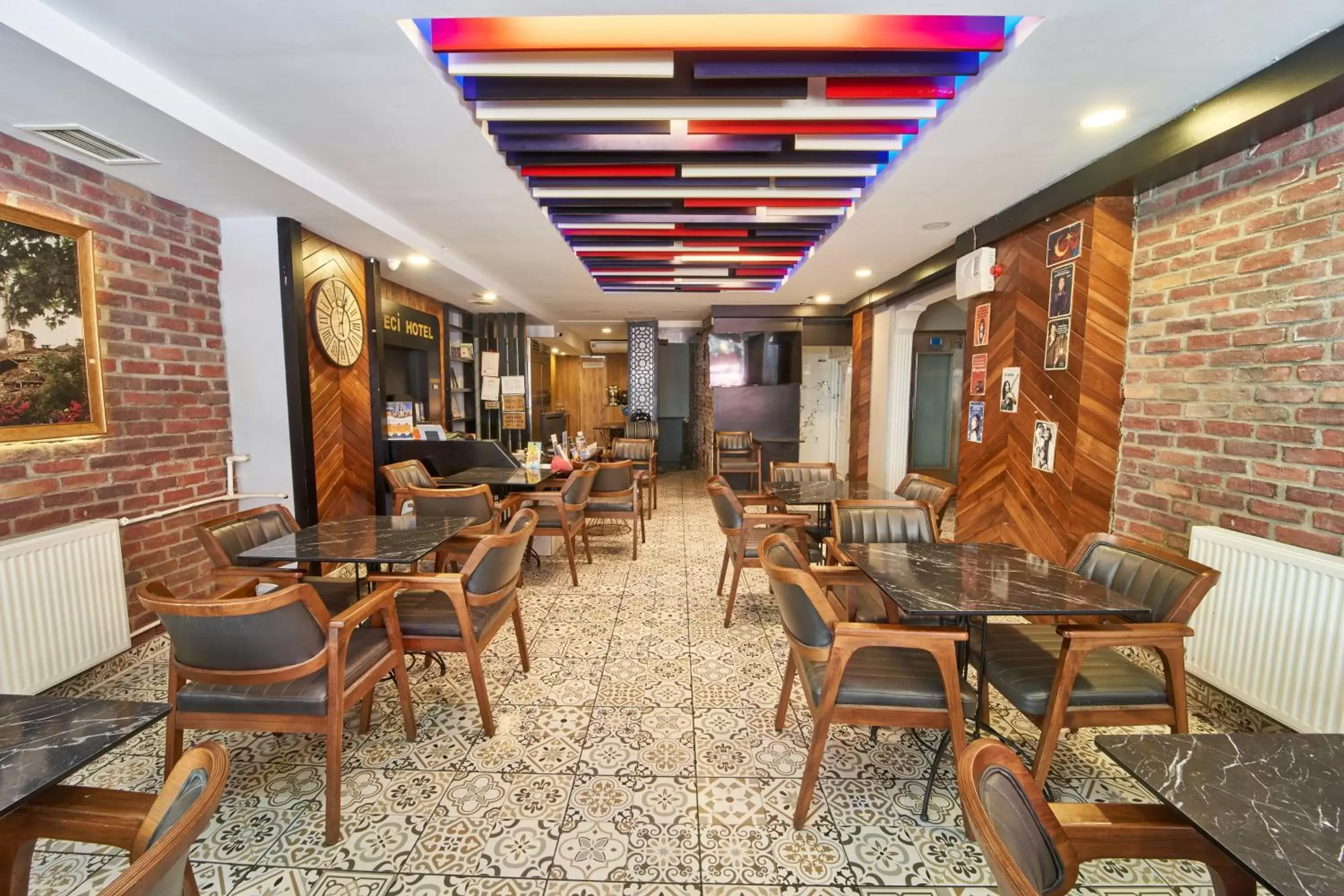 Property building, Restaurant/Places to Eat in Istanbul Sirkeci Hotel