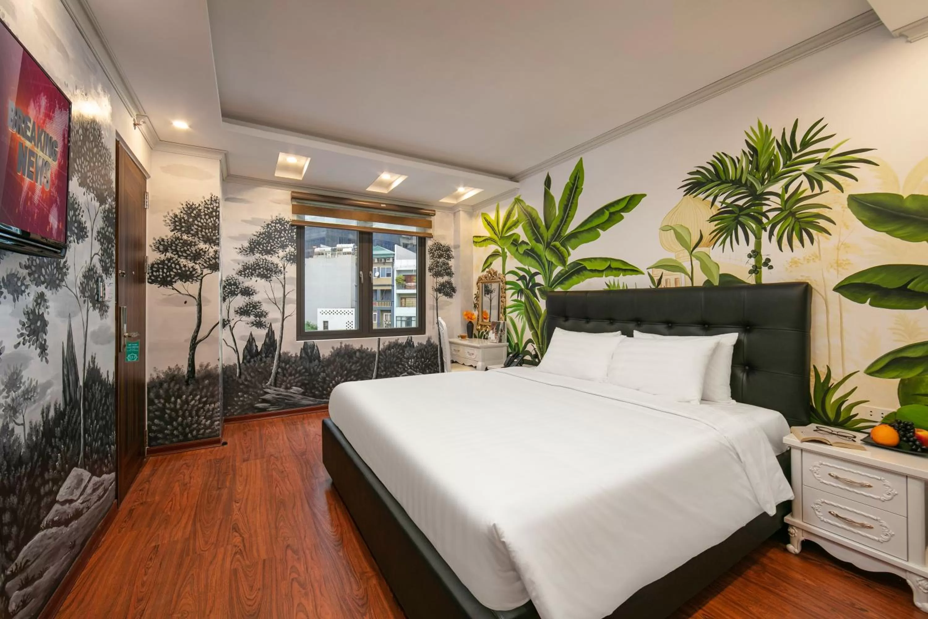 City view, Bed in MIA HOTEL