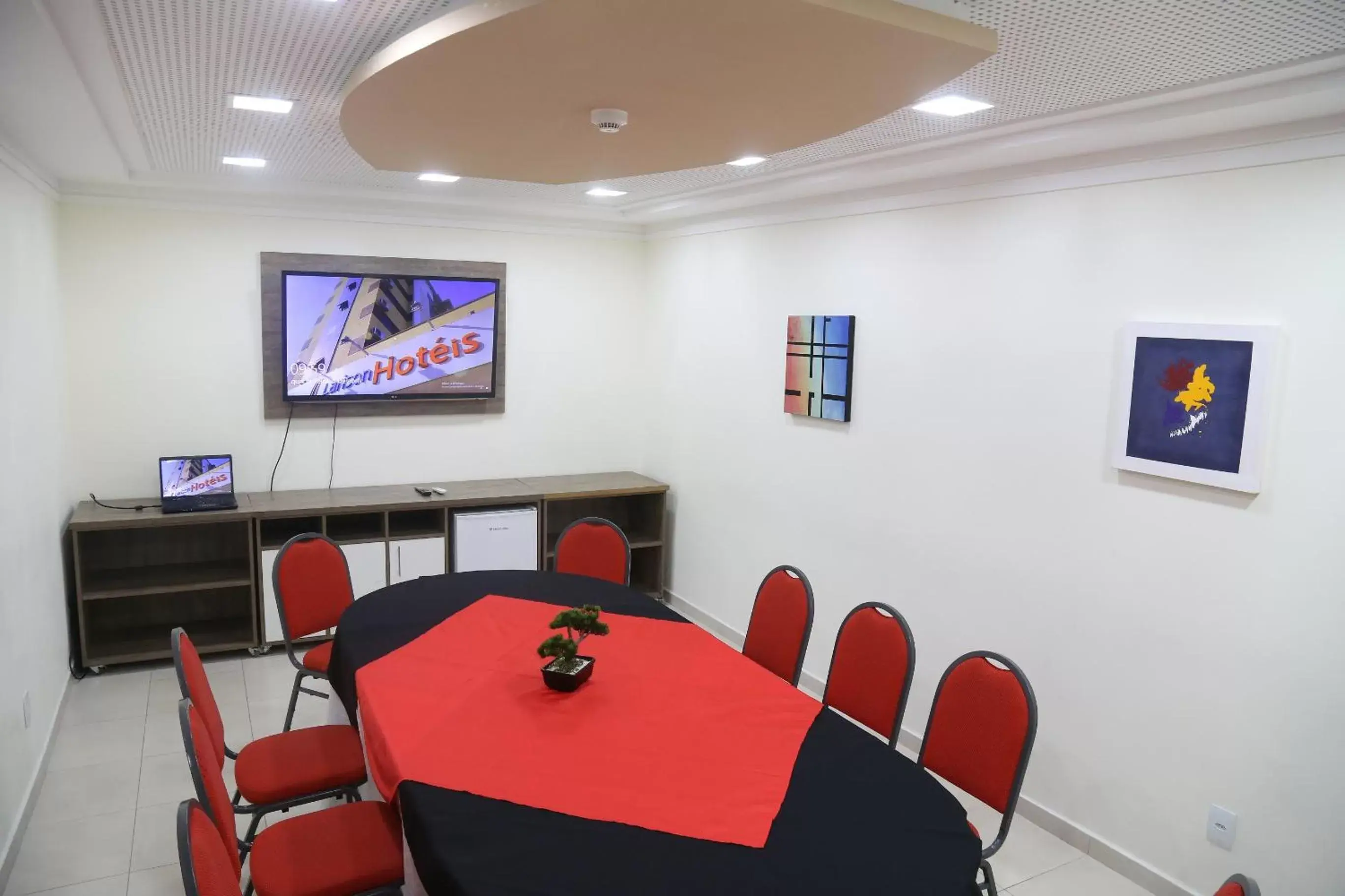 Business facilities, Restaurant/Places to Eat in Larison Hotéis - Porto Velho