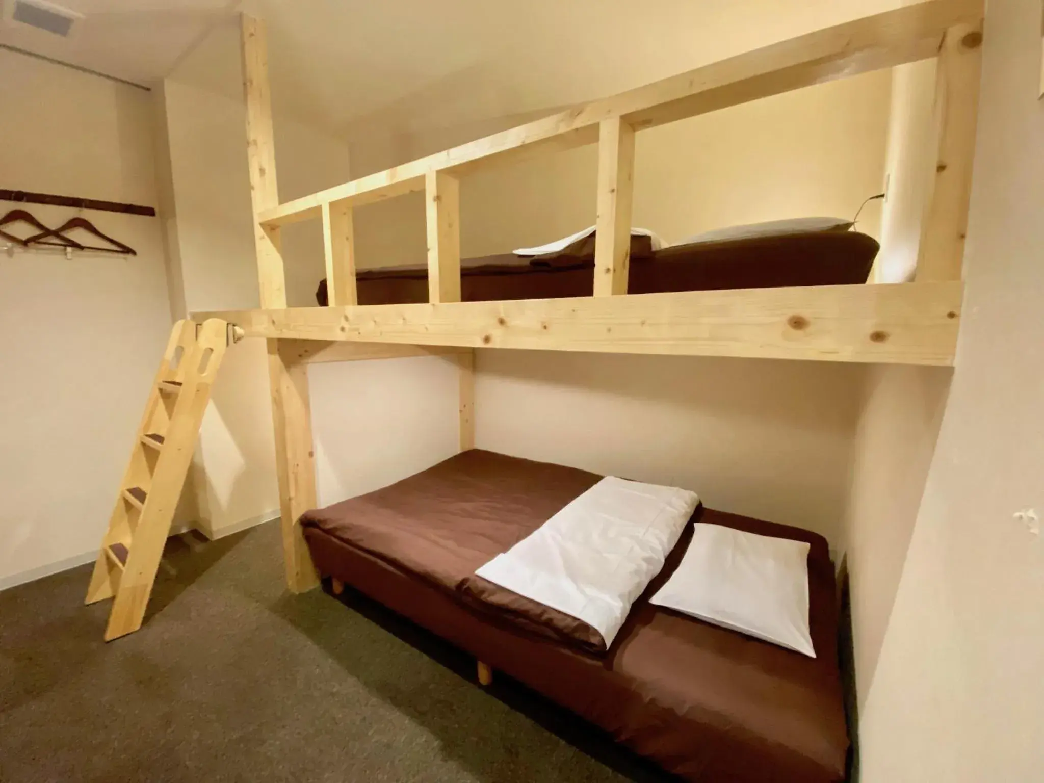 bunk bed in Osaka Guesthouse Nest