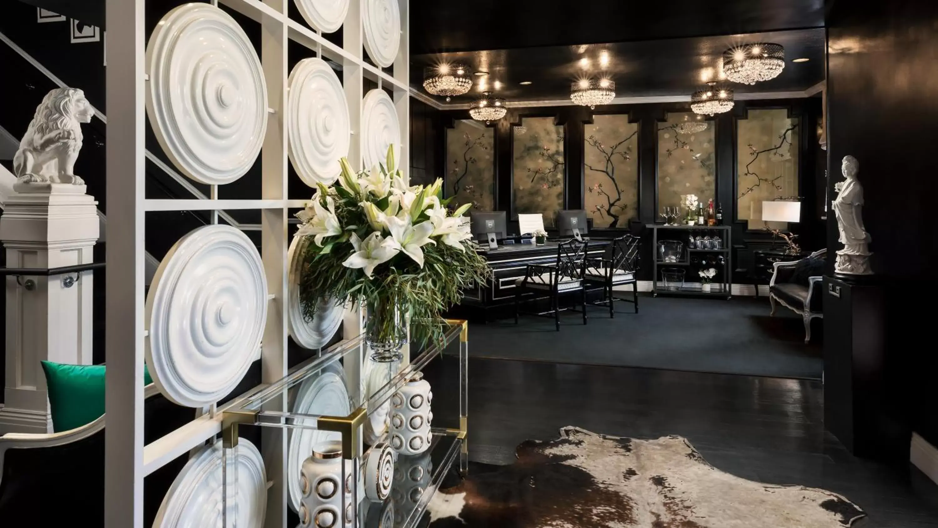 Lobby or reception in Maison 140 Beverly Hills Lobby or reception in Maison 140 Beverly Hills