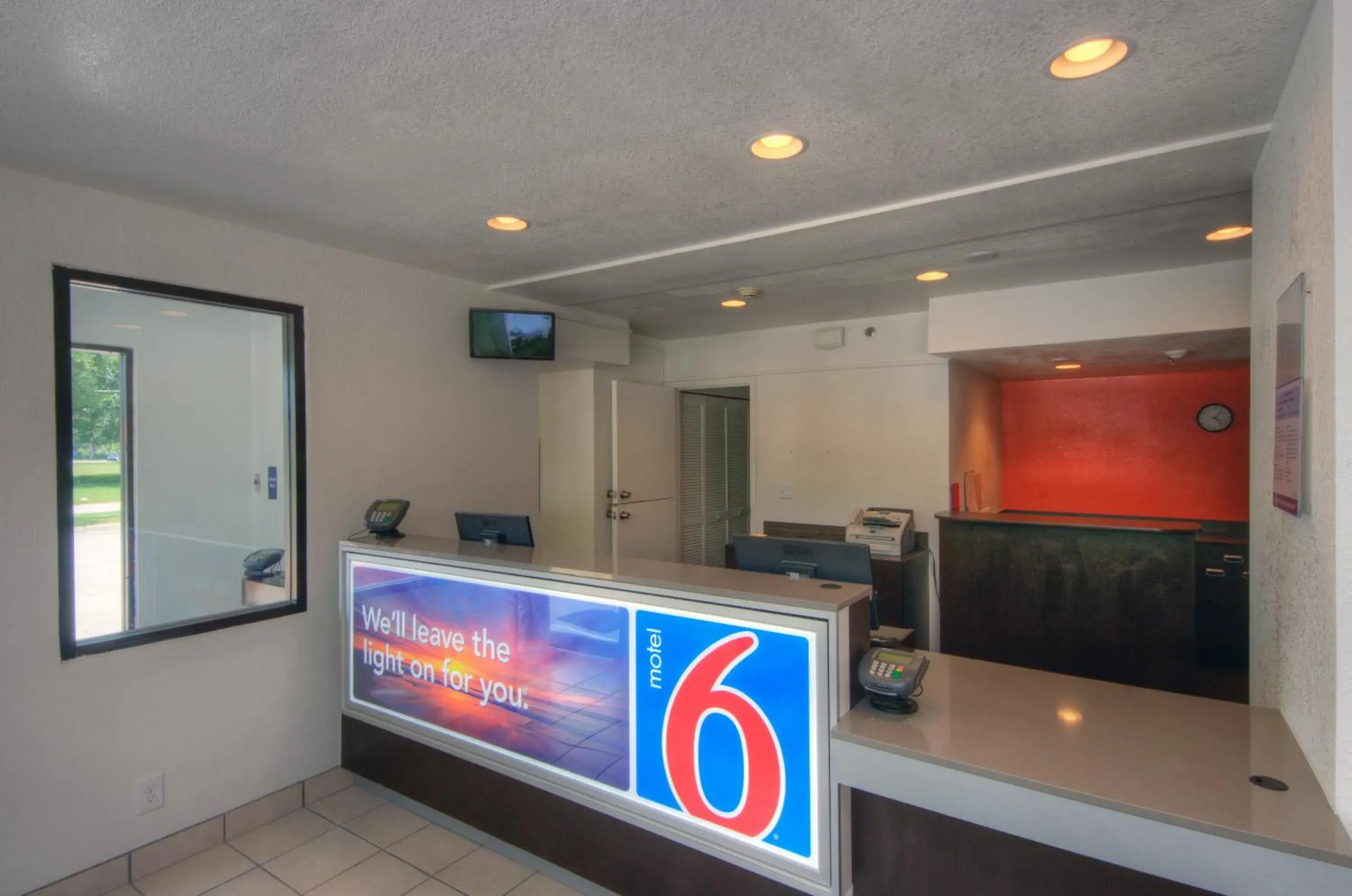 Lobby or reception in Motel 6-Bradenton, FL Lobby or reception in Motel 6-Bradenton, FL