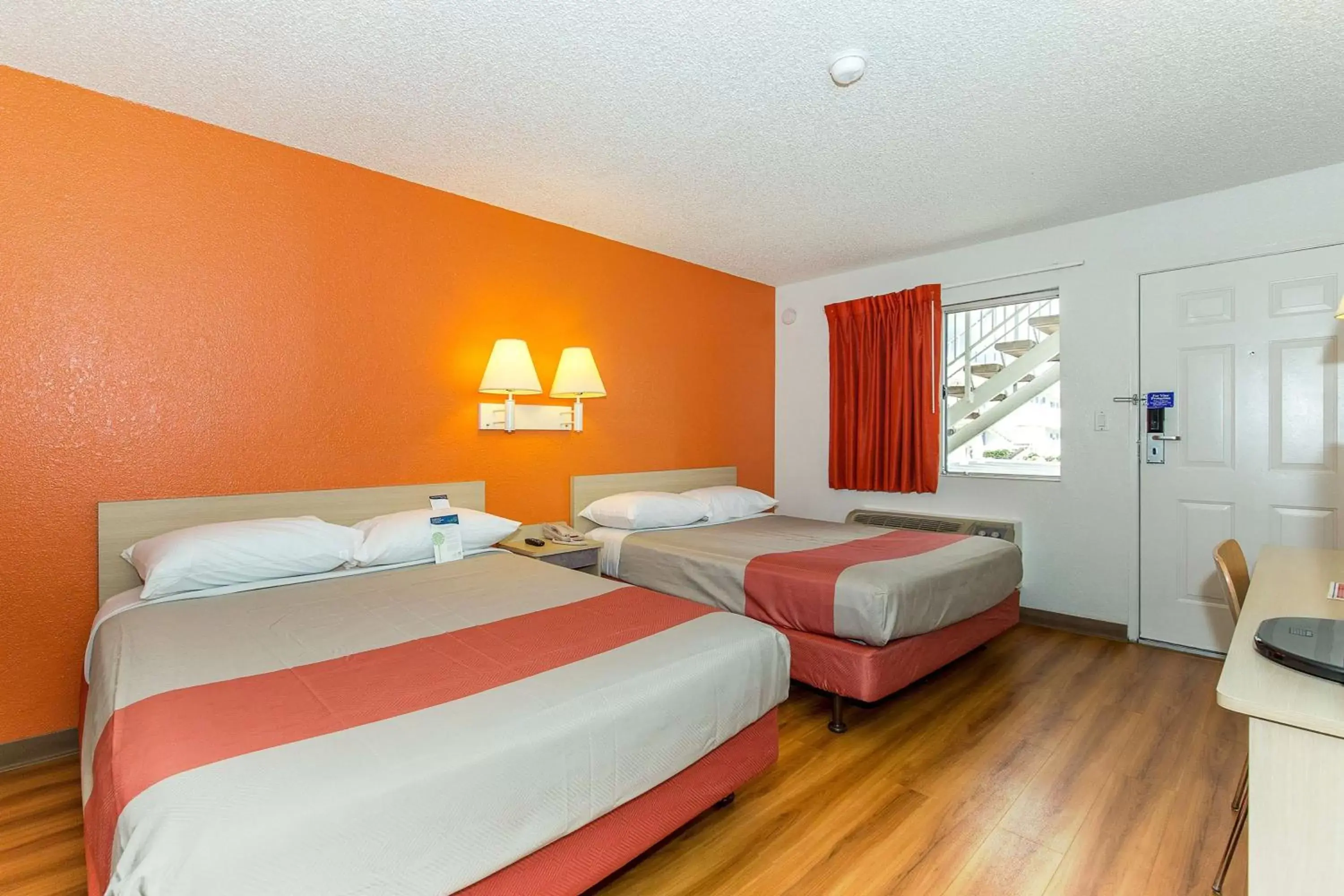 Bedroom, Bed in Motel 6 Hayward, CA- East Bay