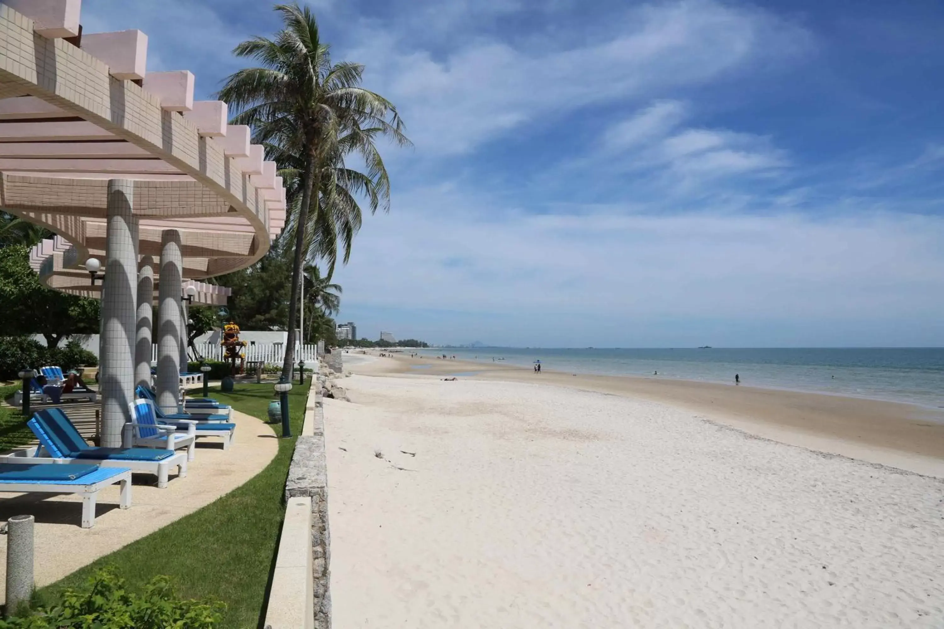 Beach in Hua Hin Loft