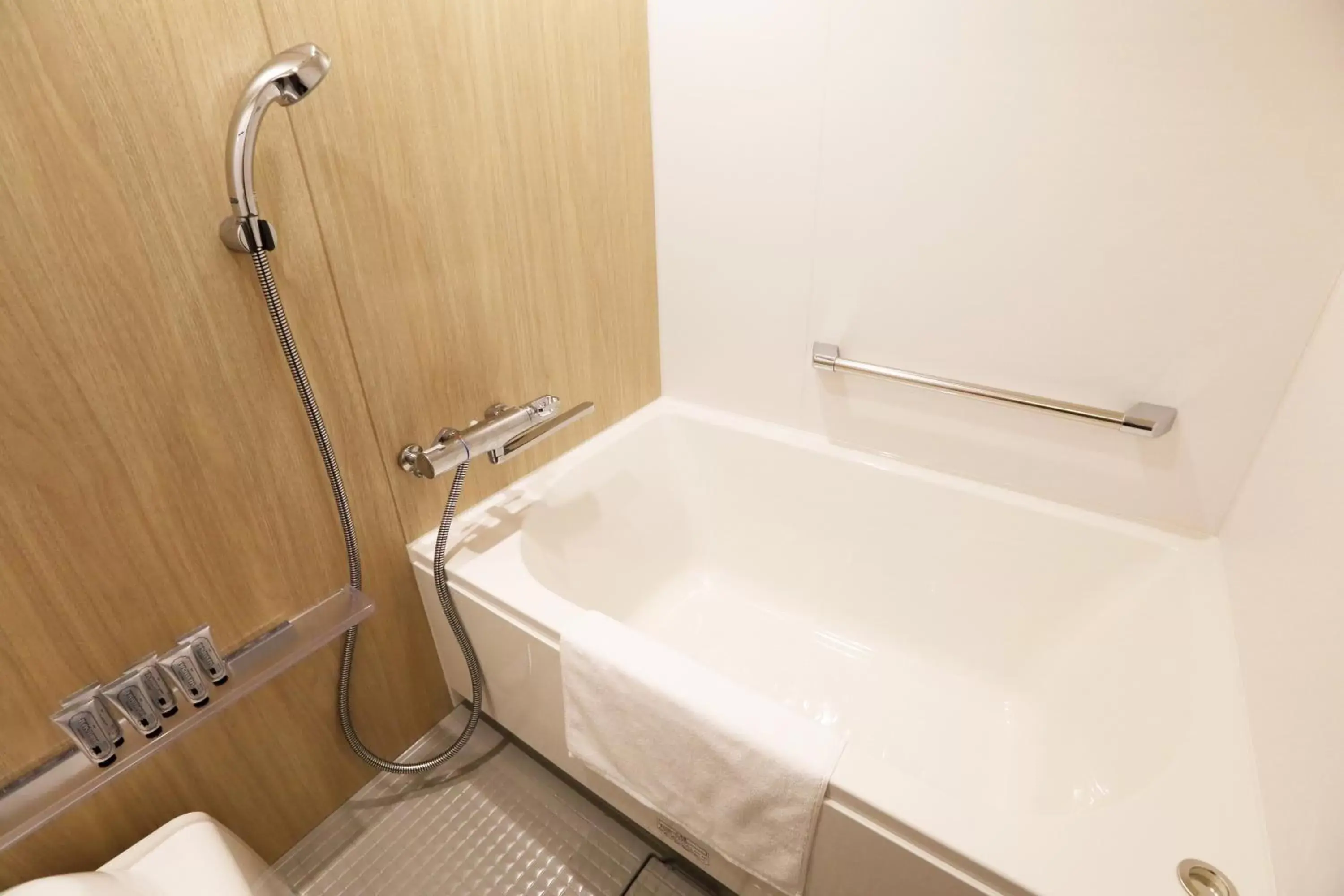 Superior Twin Room - single occupancy in Henn na Hotel Kanazawa Korimbo