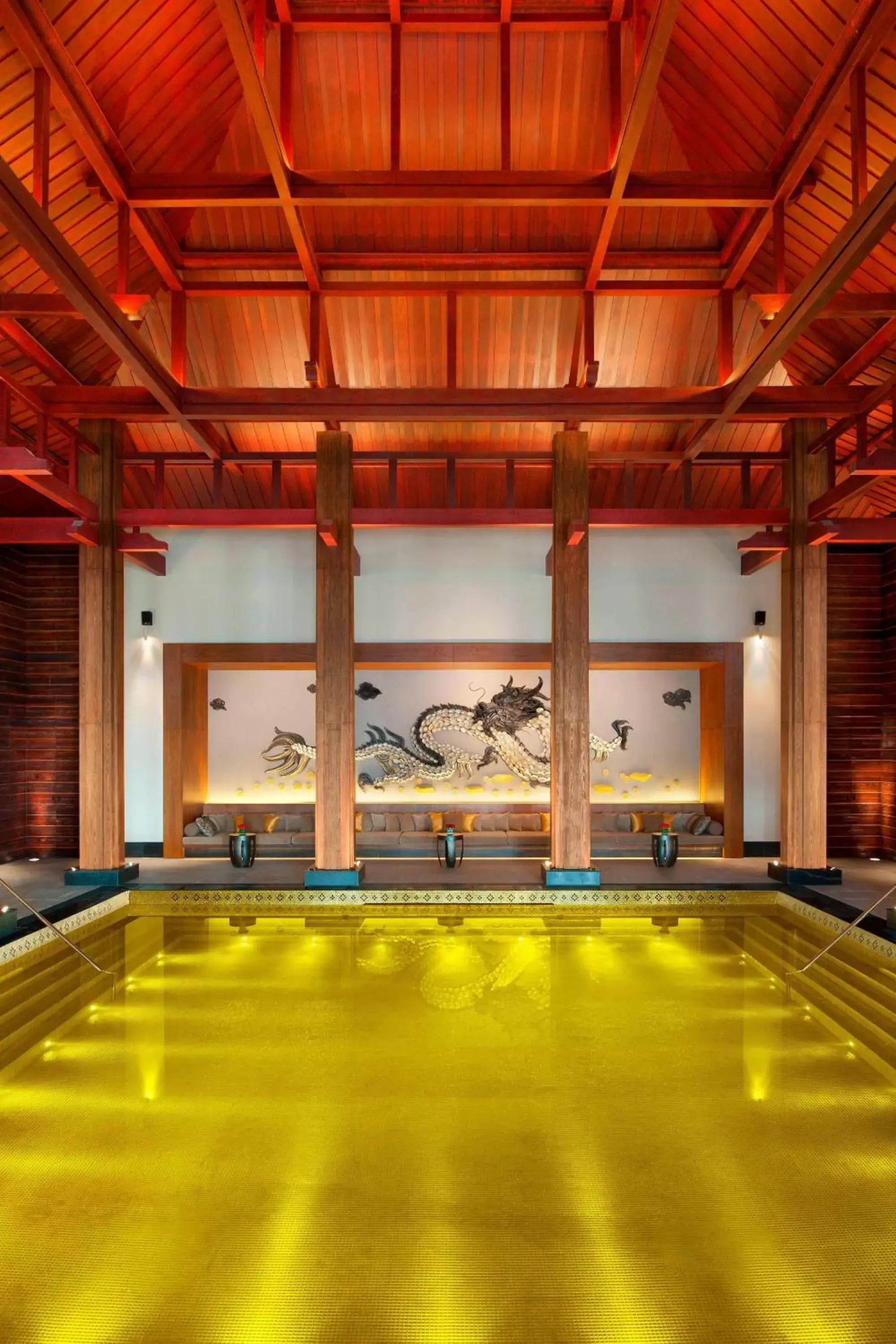 Swimming pool in The St. Regis Lhasa Resort