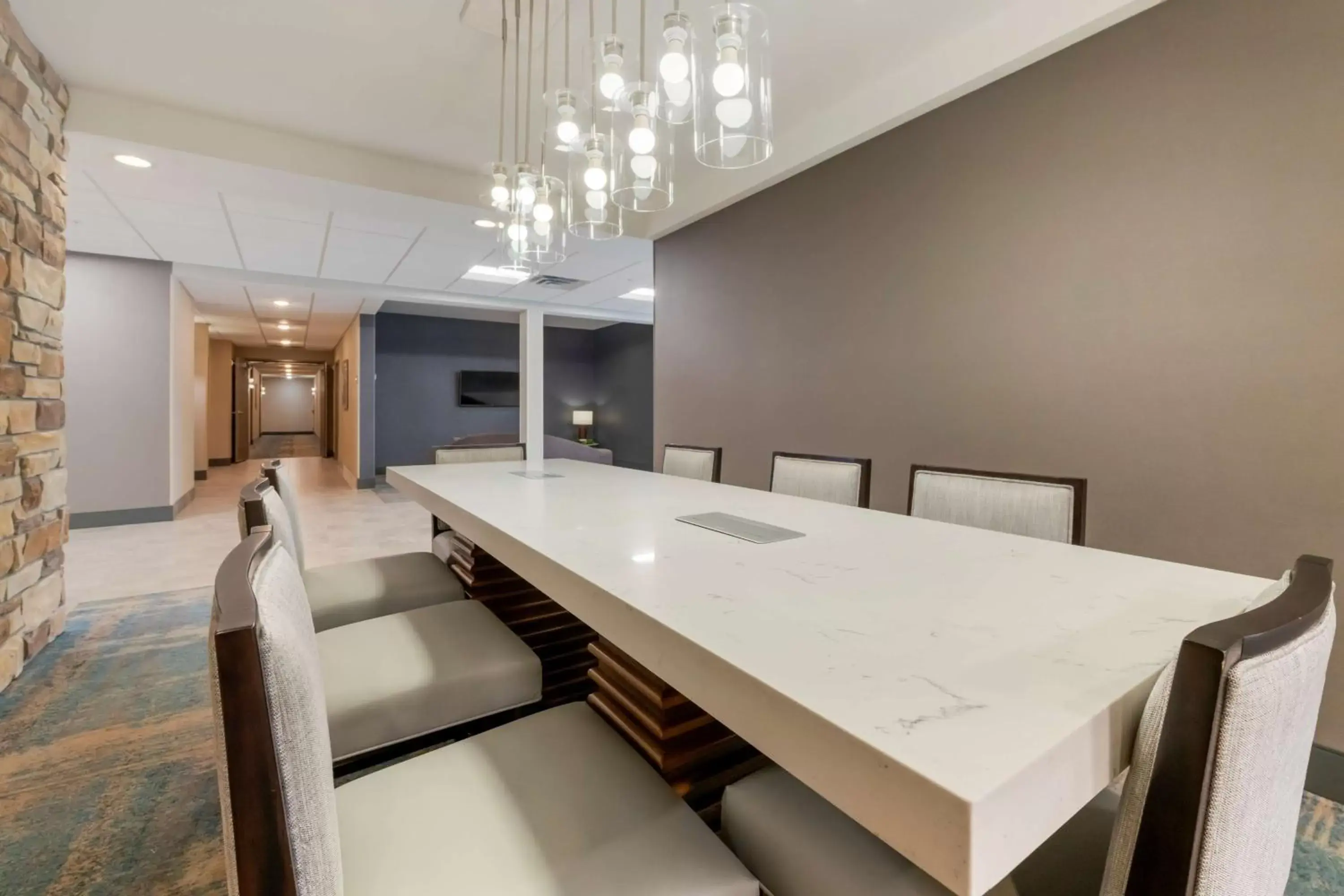 Property building in Best Western Plus Isanti Property building in Best Western Plus Isanti