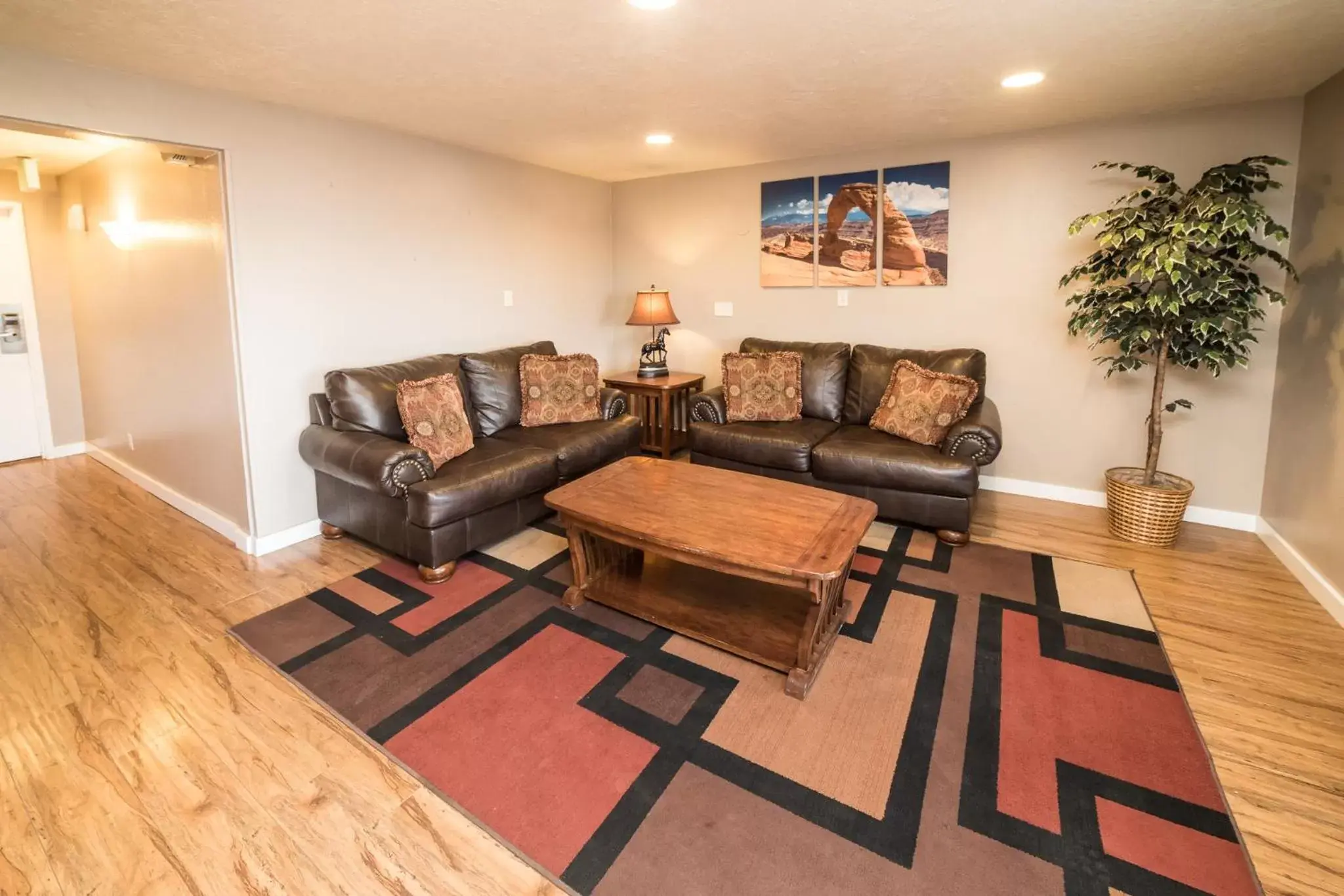 Seating Area in Red Ledges Inn