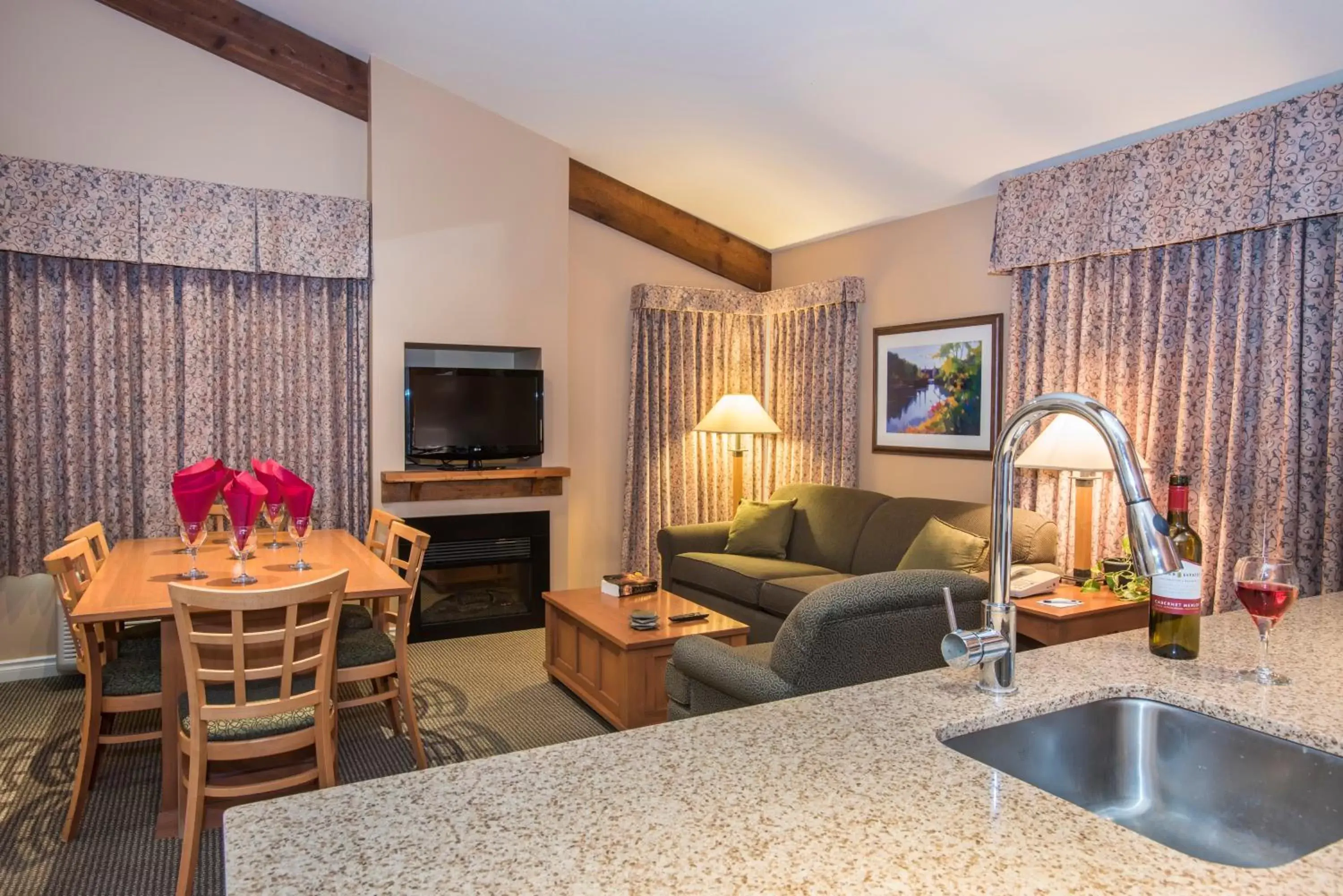 Dining area, Seating Area in Pemberton Valley Lodge