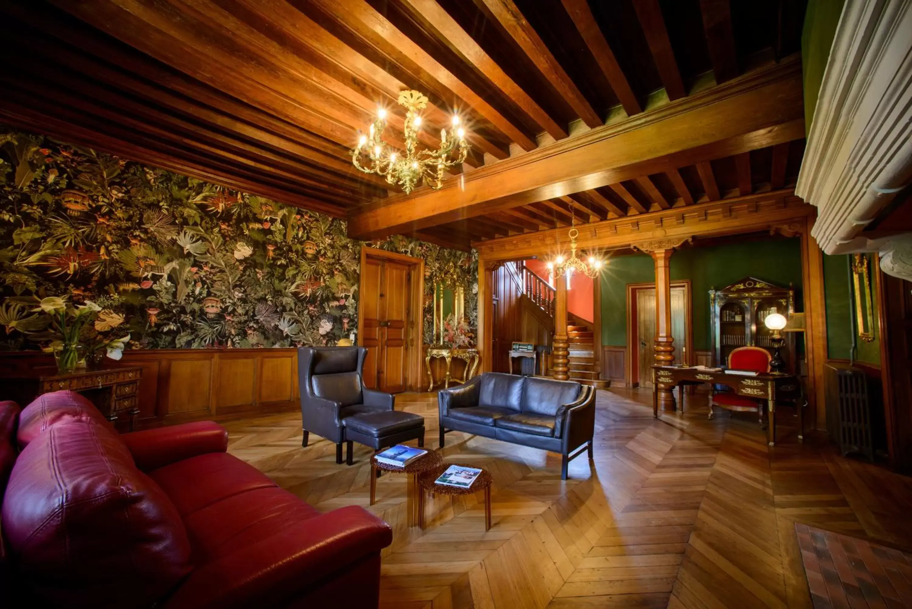 Communal lounge/ TV room, Seating Area in Château Origny