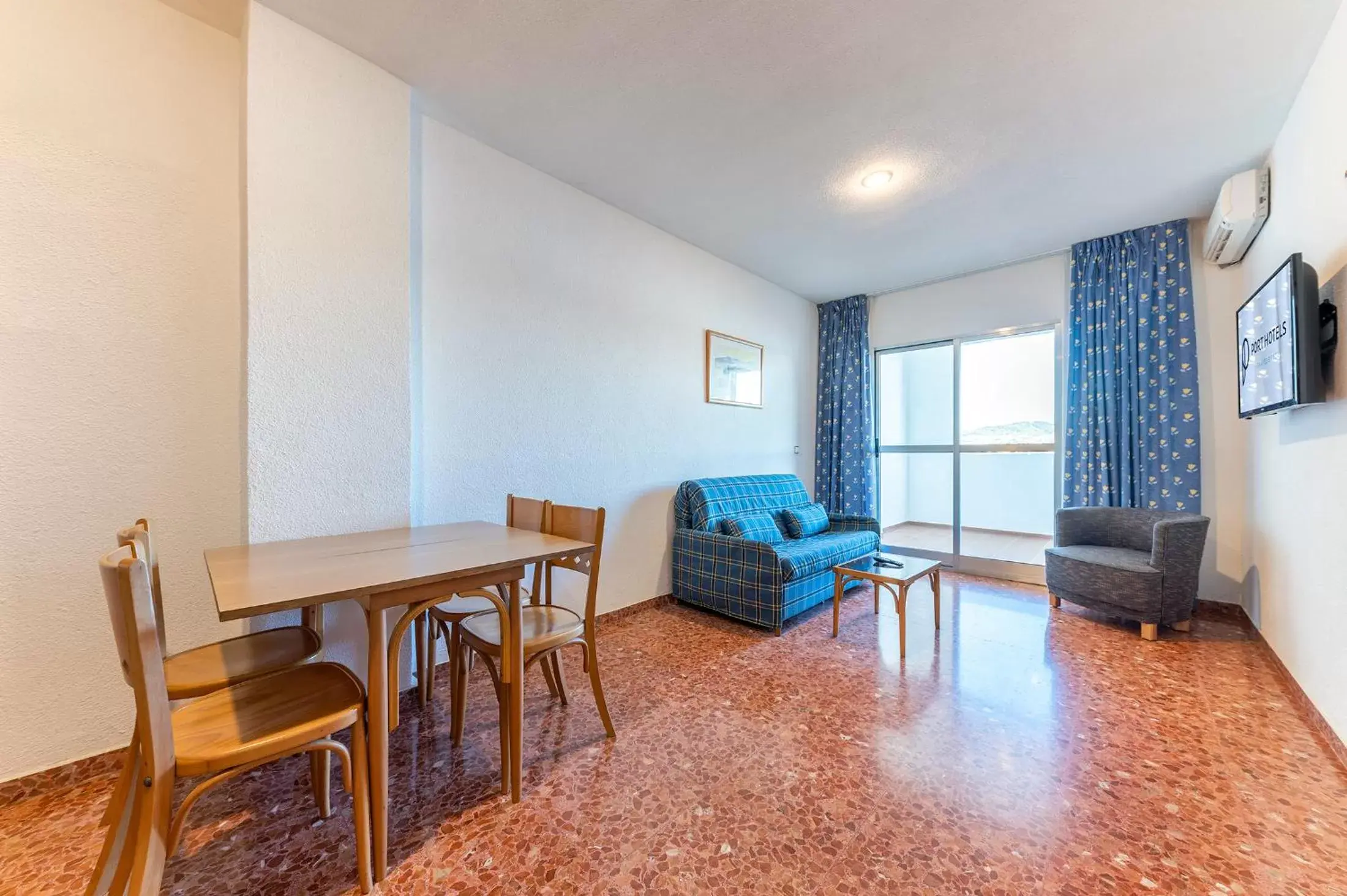 Living room, Dining Area in Port Europa