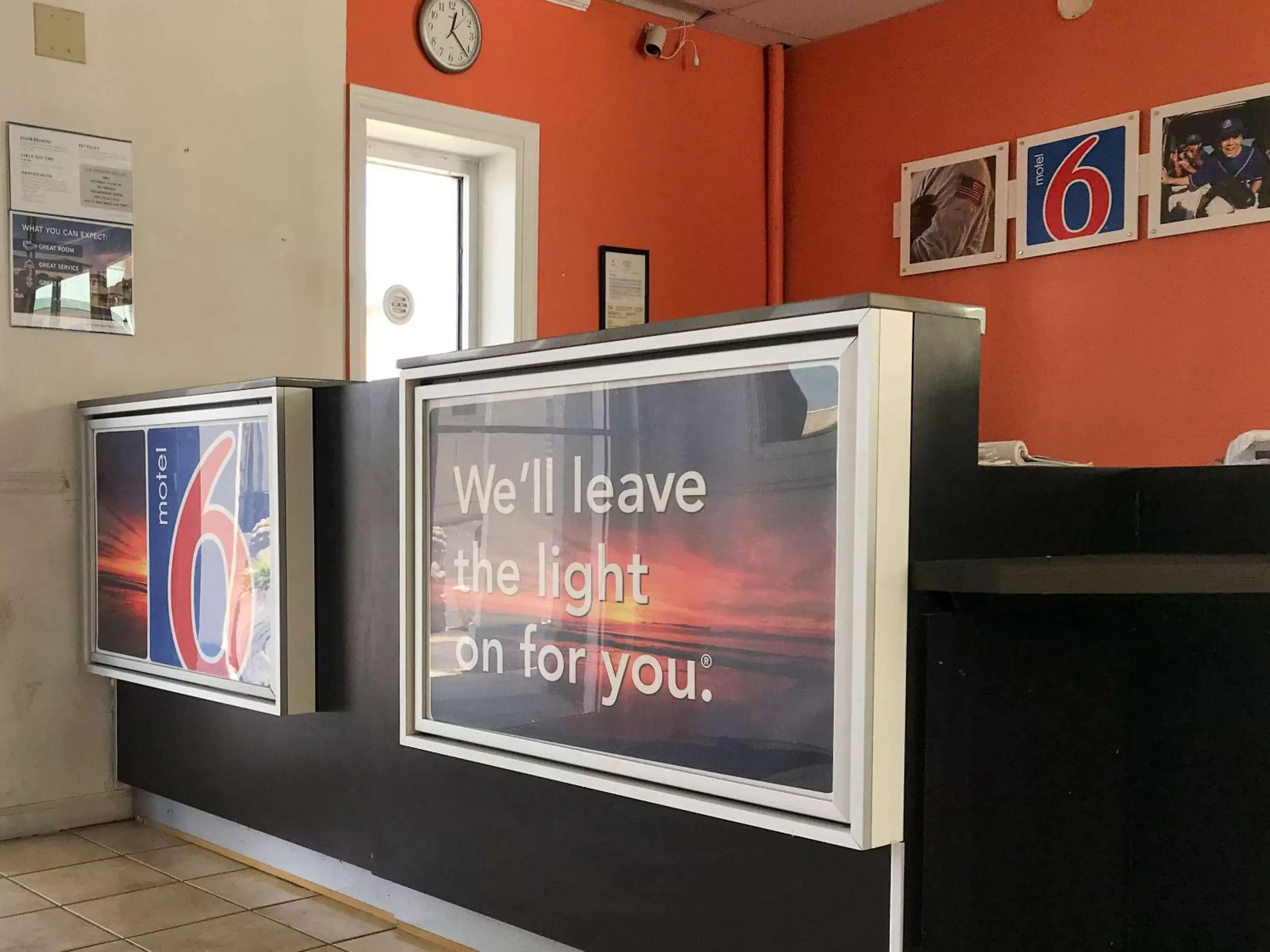 Property logo or sign in Motel 6-Tifton, GA