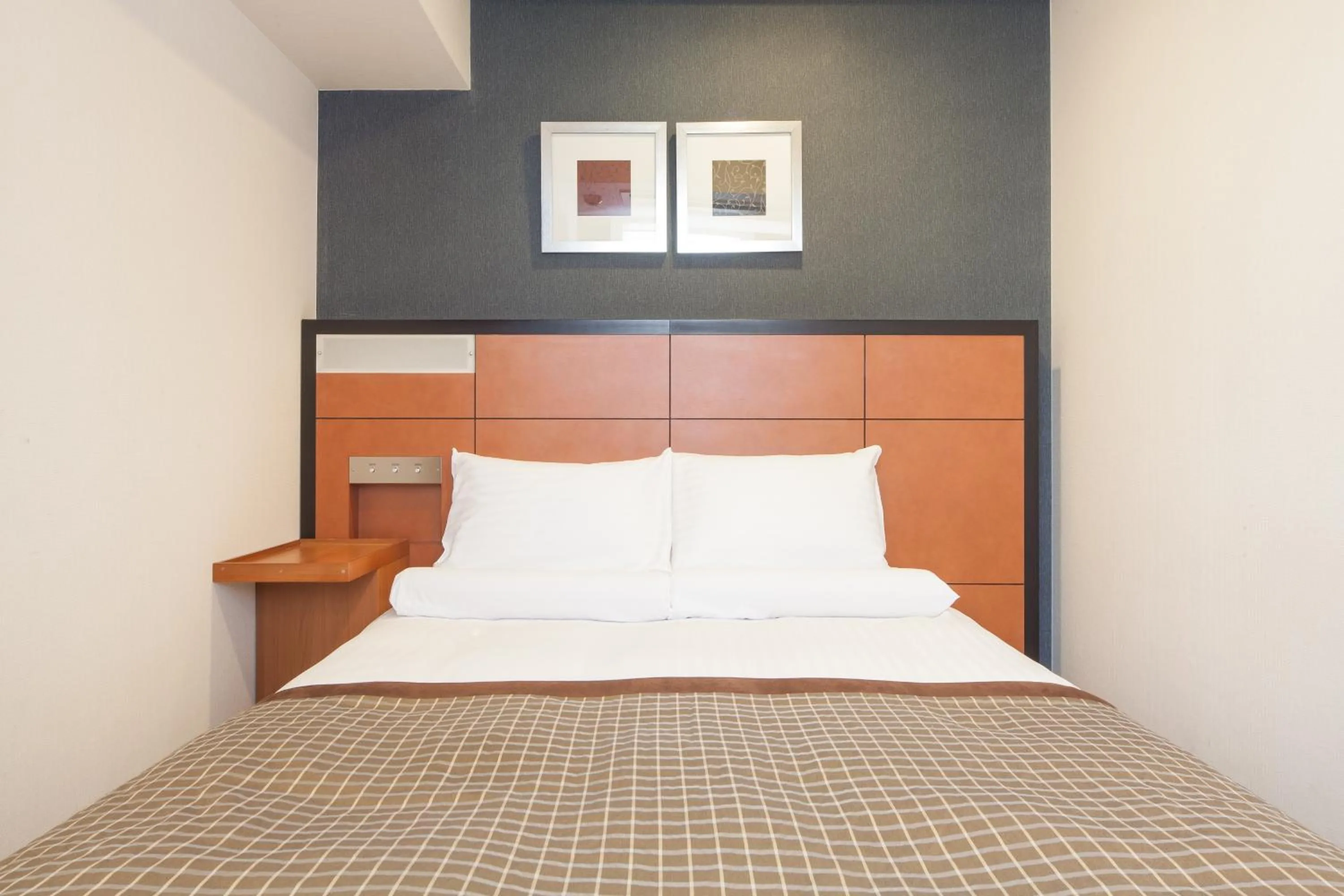 Photo of the whole room, Bed in HOTEL MYSTAYS Sakaisuji Honmachi