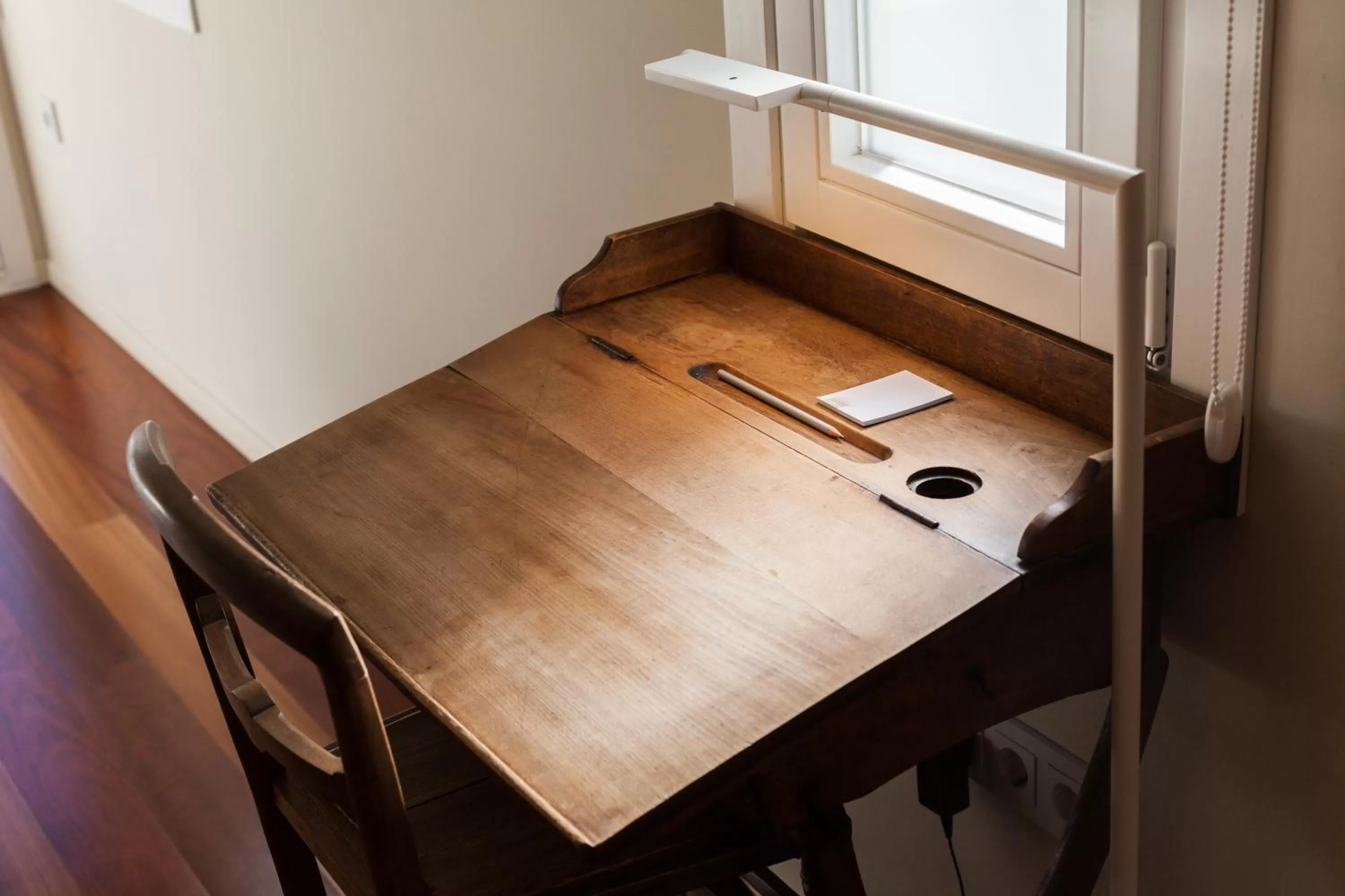 Decorative detail in Hotel Viento10