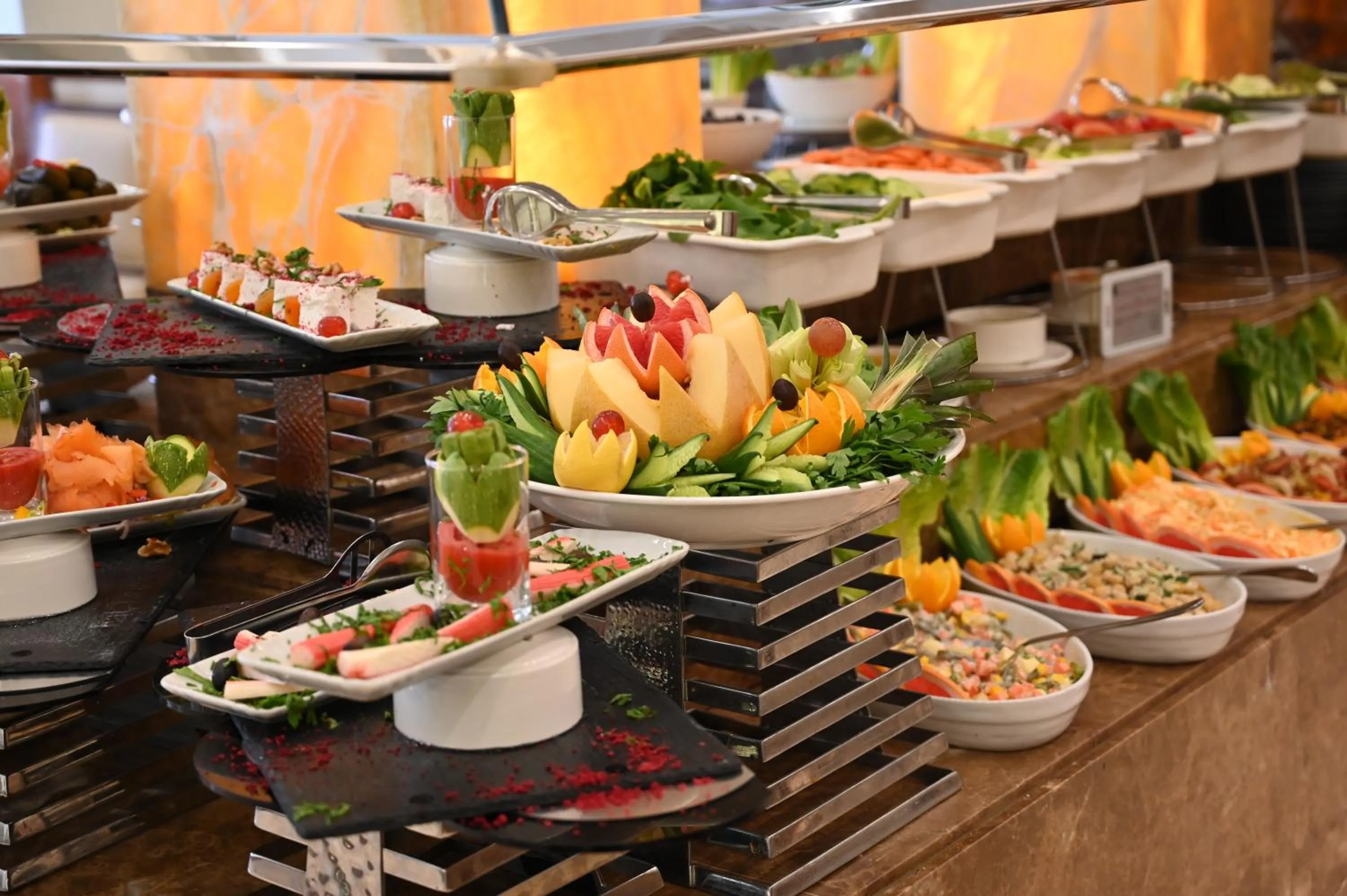 Restaurant/places to eat in Dar Al Taqwa Hotel