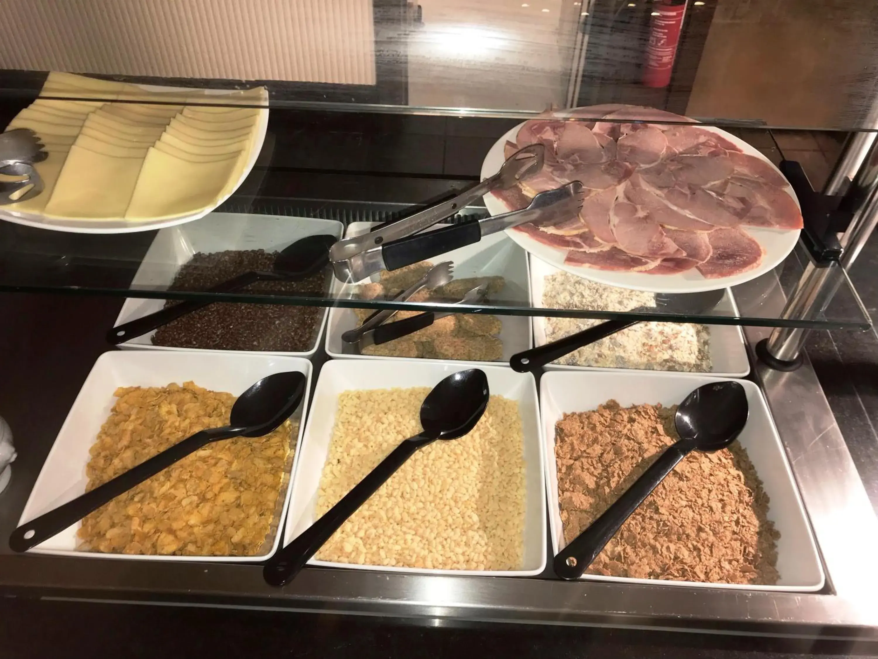 Breakfast in Ben Wyvis Hotel Breakfast in Ben Wyvis Hotel