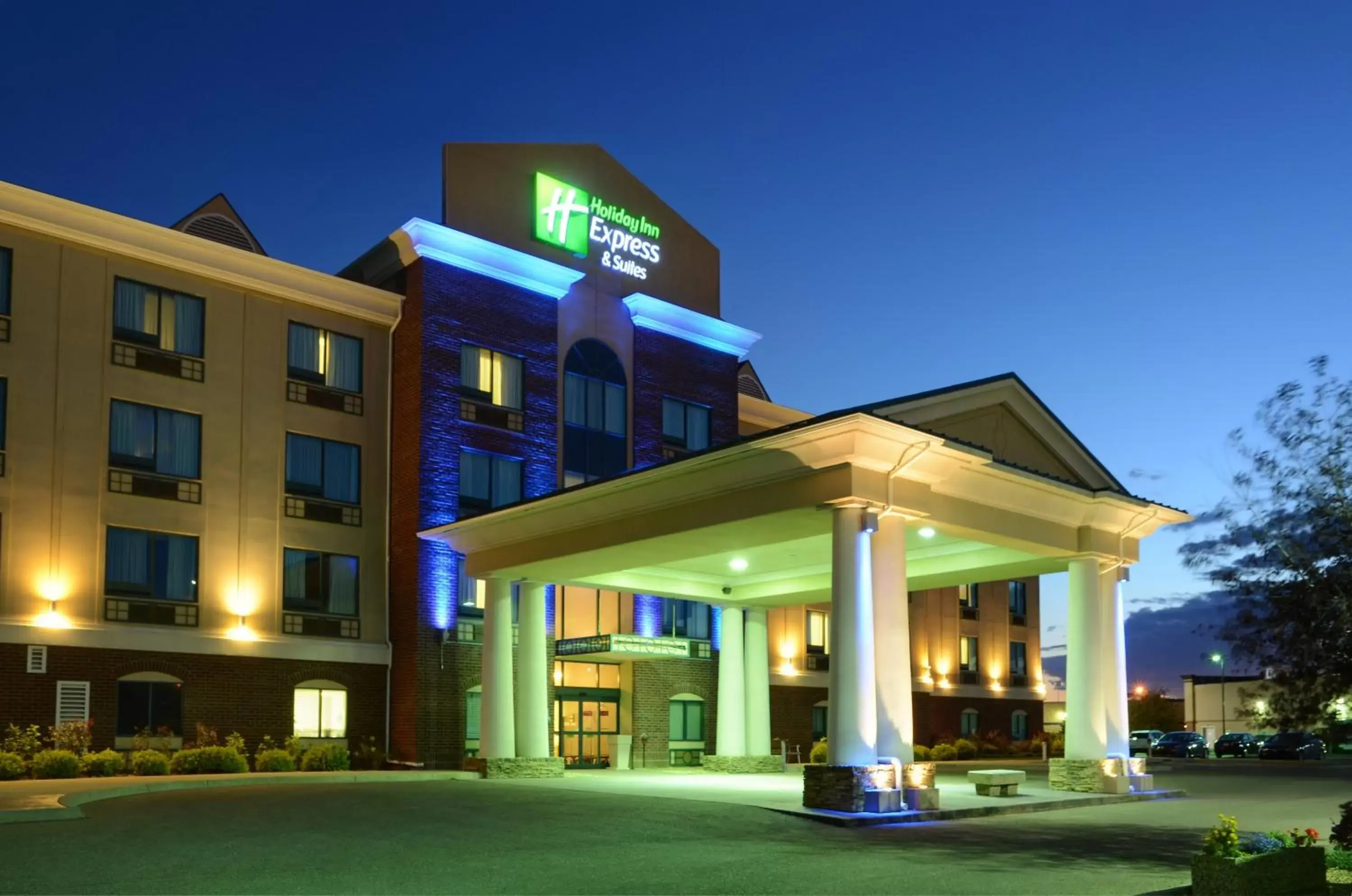 Property Building in Holiday Inn Express & Suites Medicine Hat, an IHG Hotel