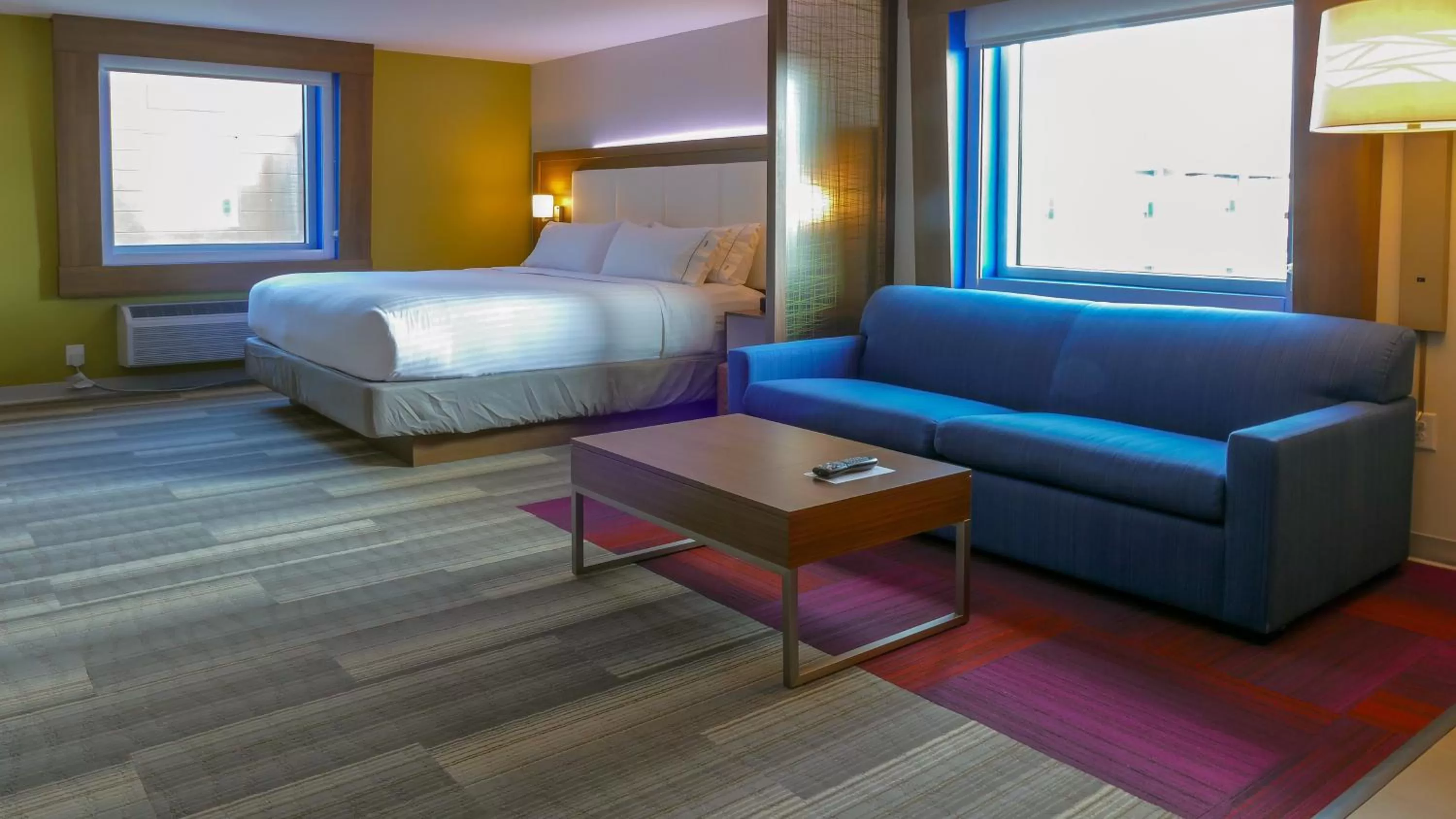Photo of the whole room, Bed in Holiday Inn Express & Suites Miami Airport East by IHG
