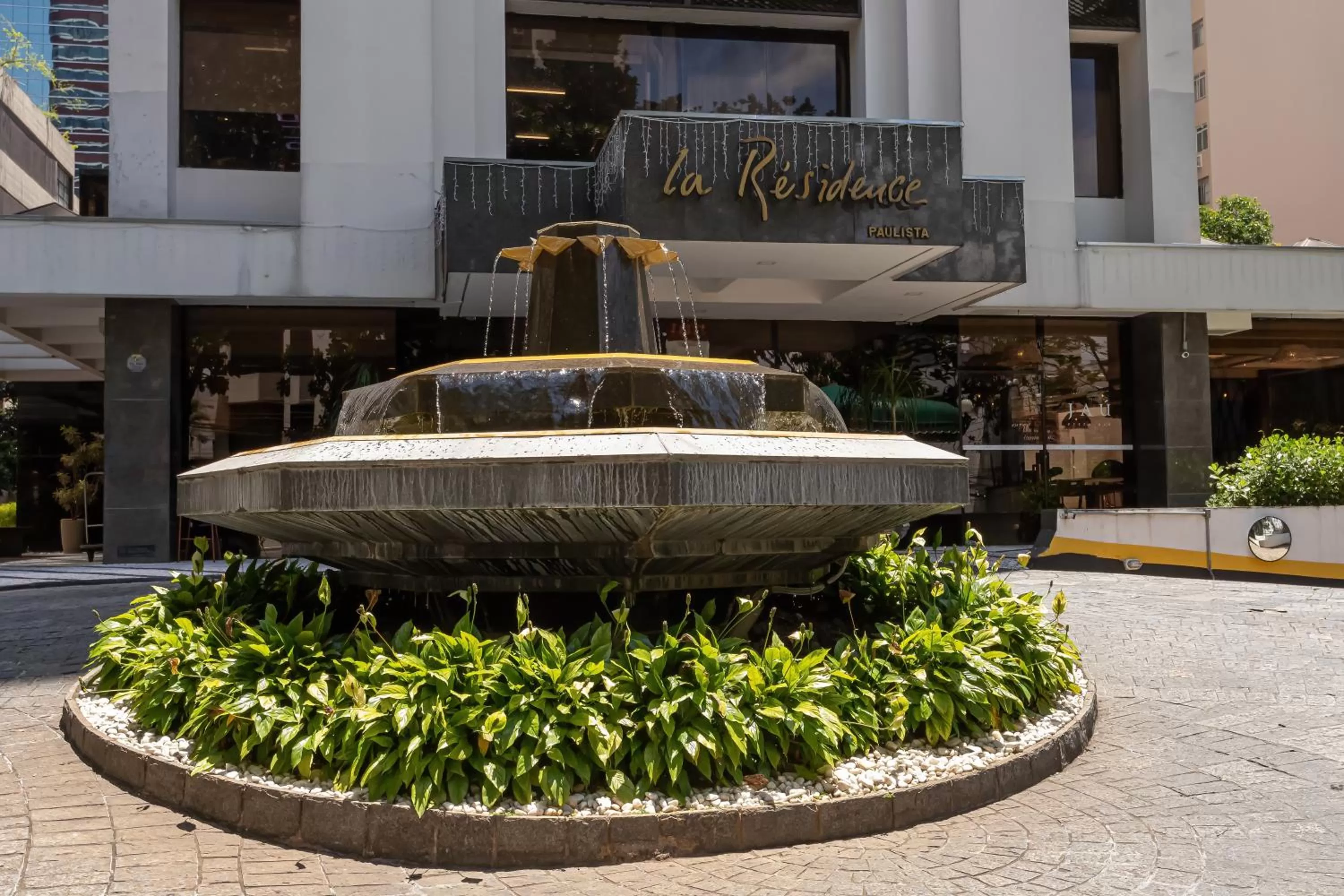 Facade/entrance in H4 La Residence Paulista