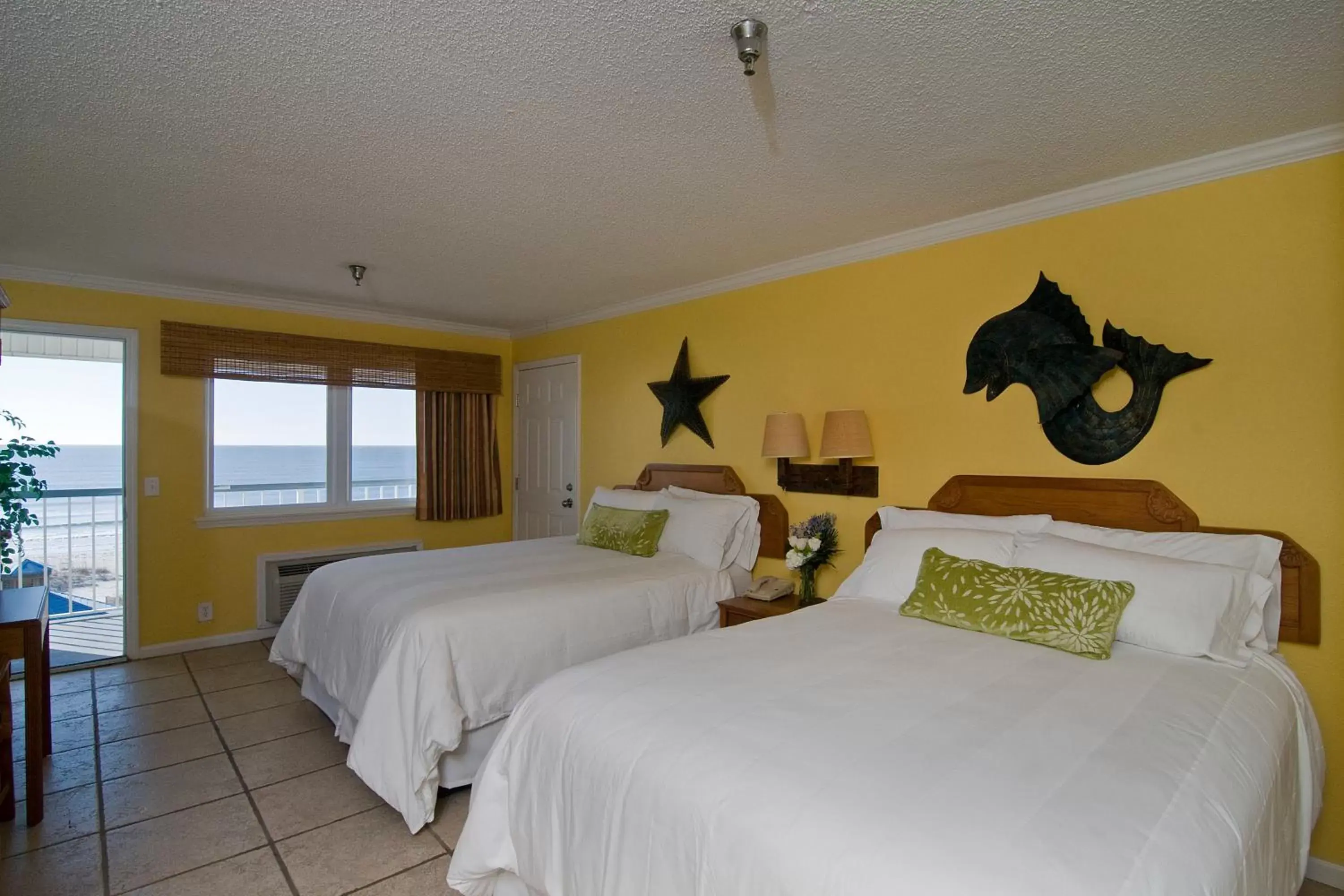 Bed in Ocean Isle Inn