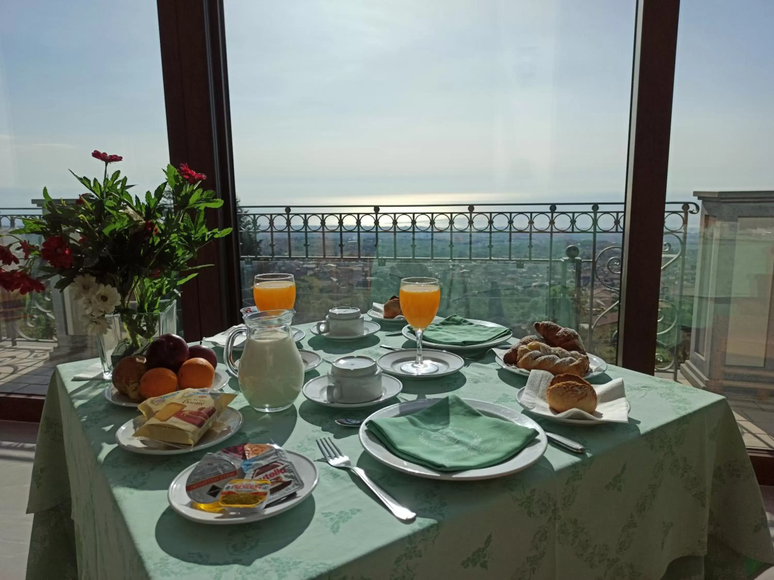 Food and drinks, Breakfast in Hotel Primavera Dell'Etna