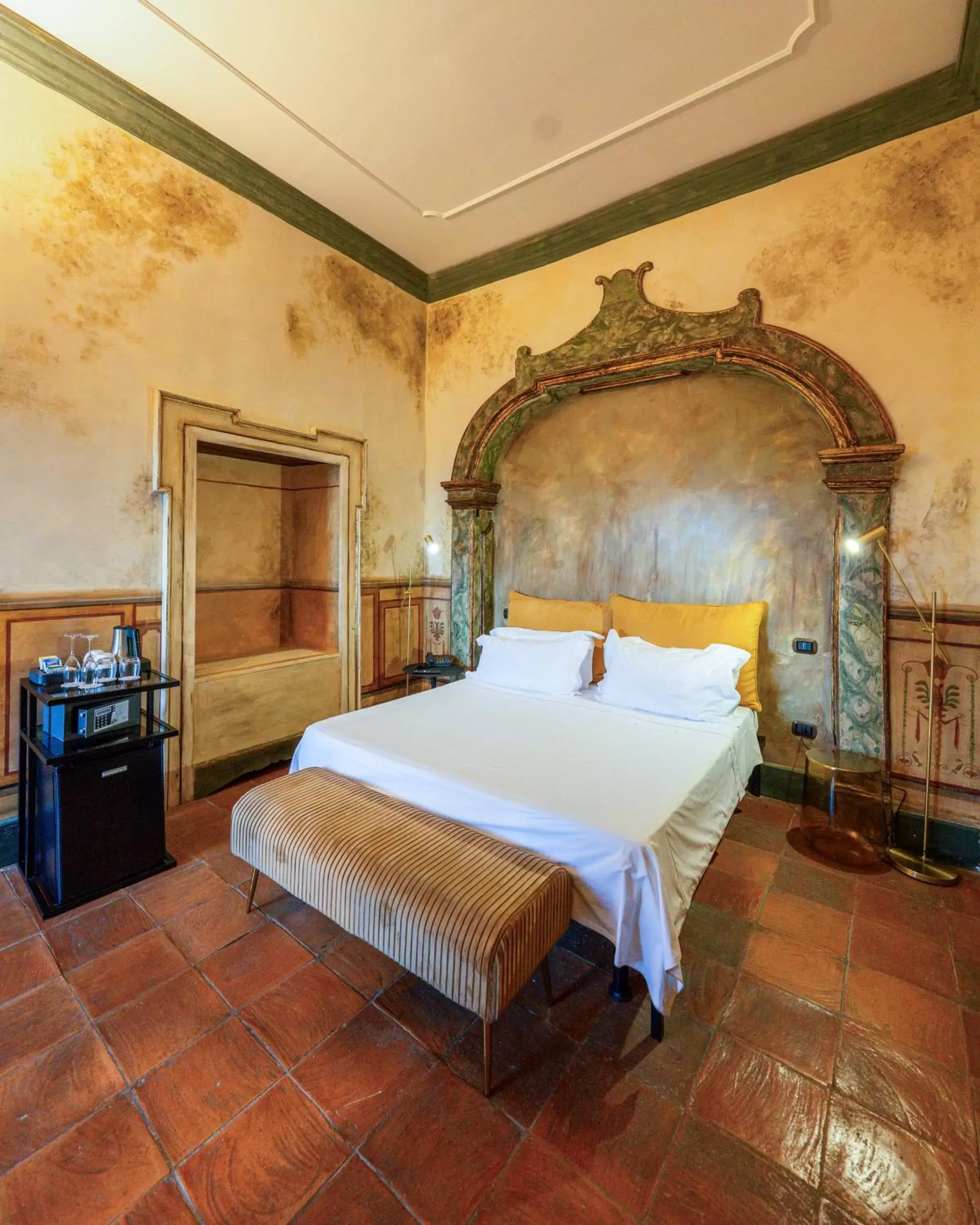 Bedroom, Bed in Castello di Limatola