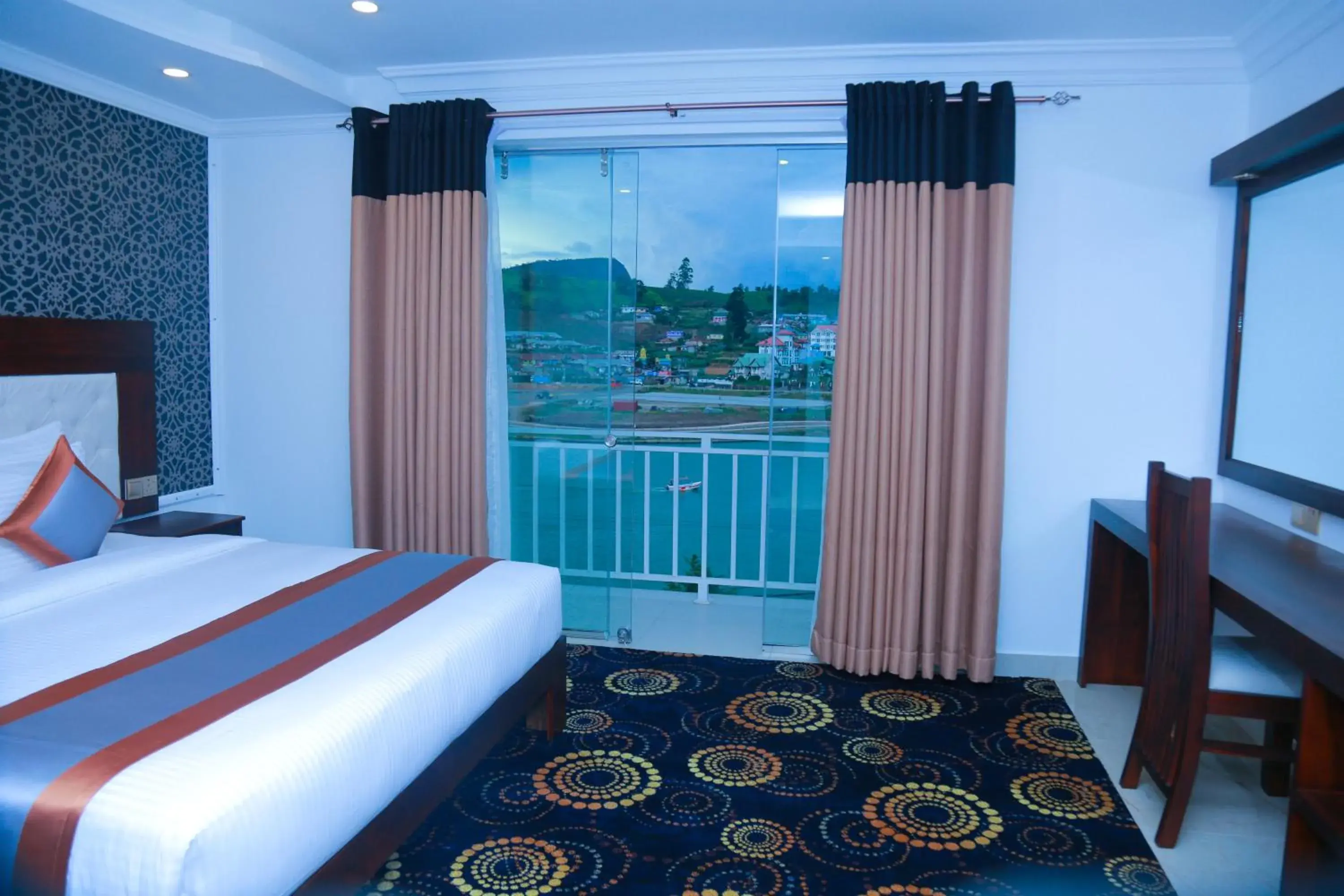 Balcony/Terrace, Bed in Galaxy Grand Hotel