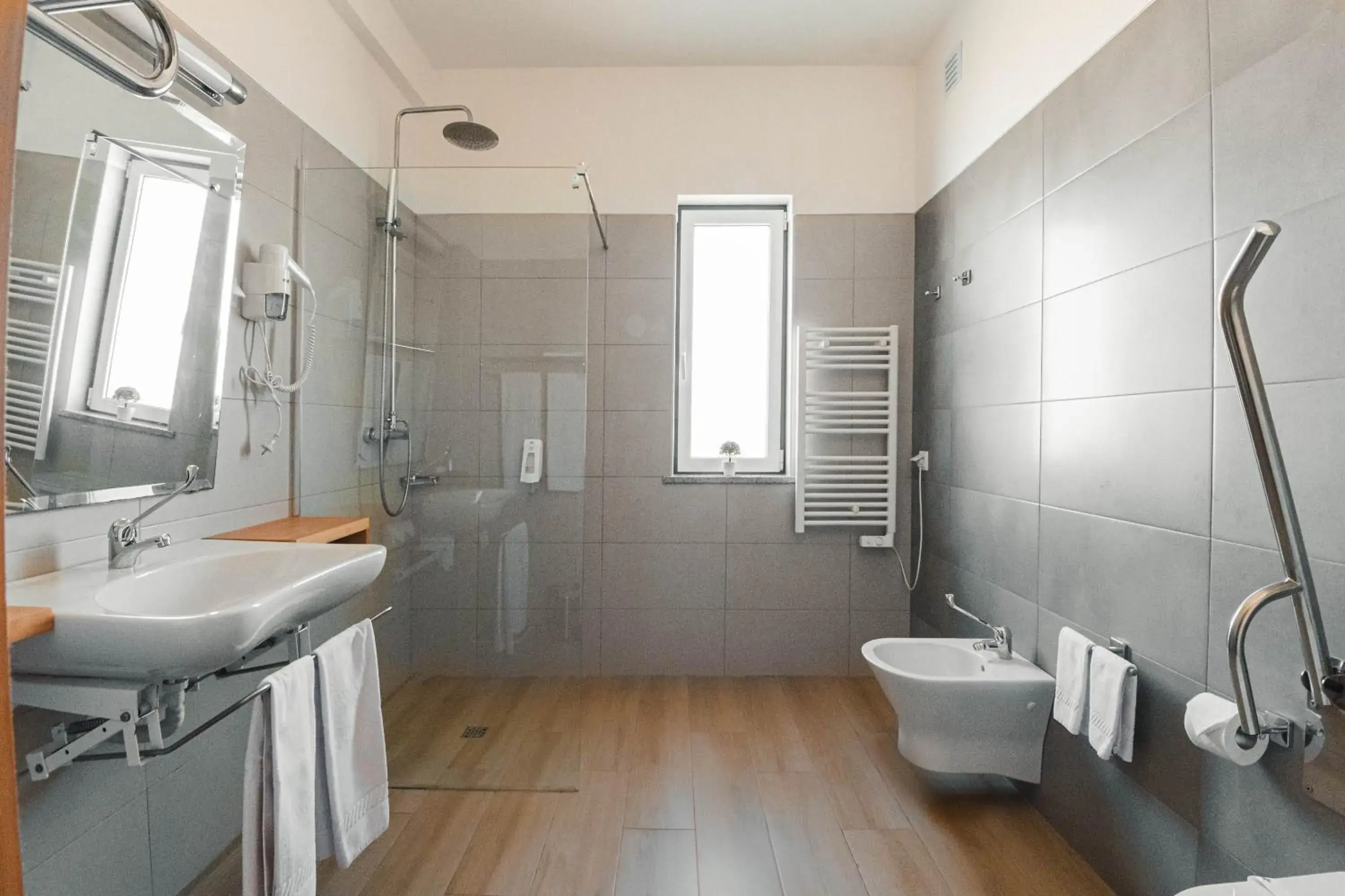 Shower, Bathroom in Solar de Mos Hotel