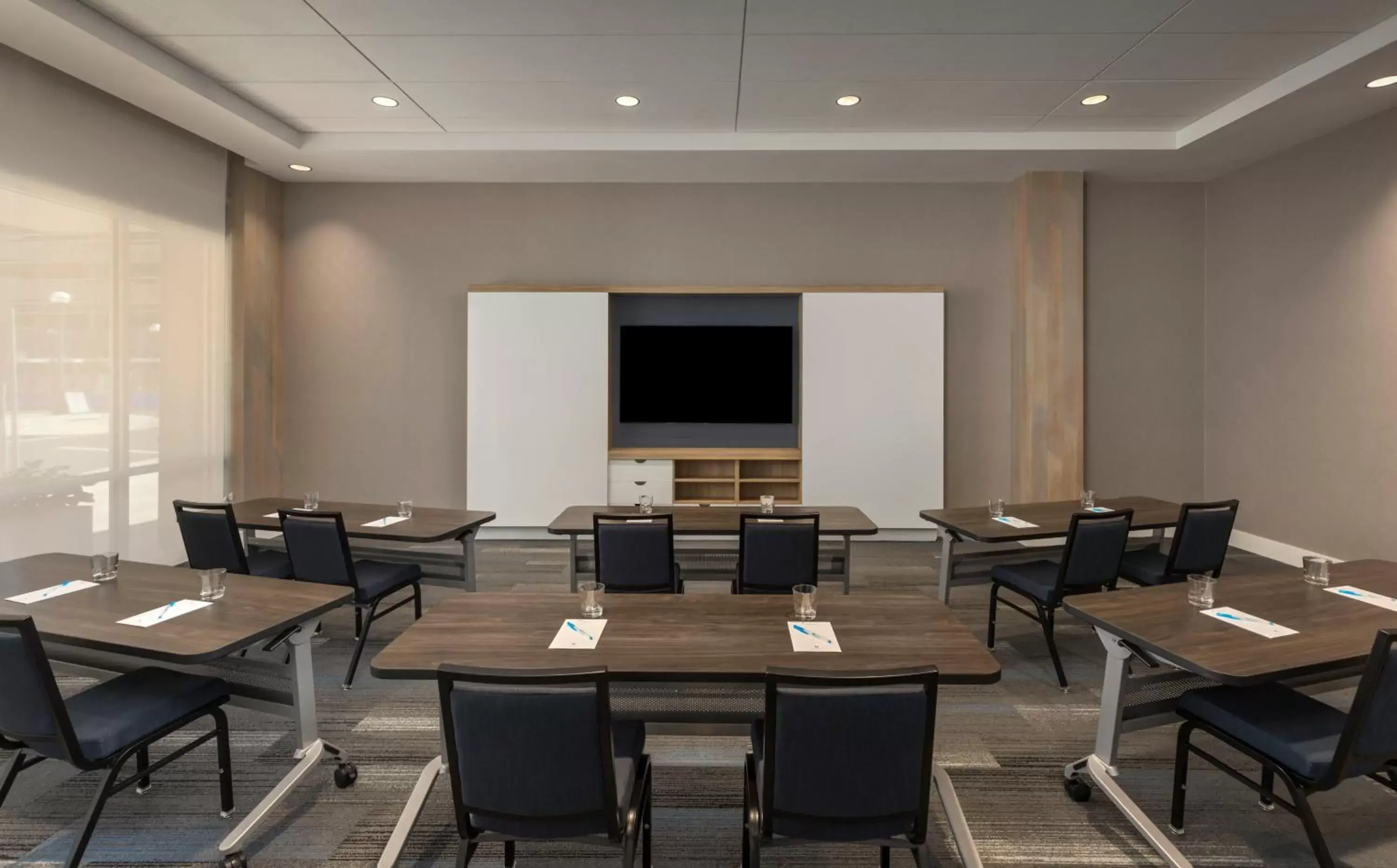 Meeting/conference room in Hyatt House Portland/Beaverton