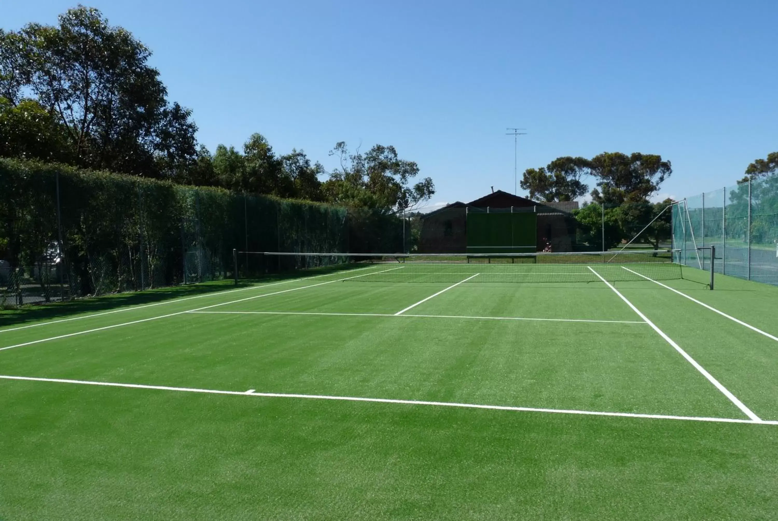 Area and facilities, Tennis/Squash in Barwon Valley Lodge