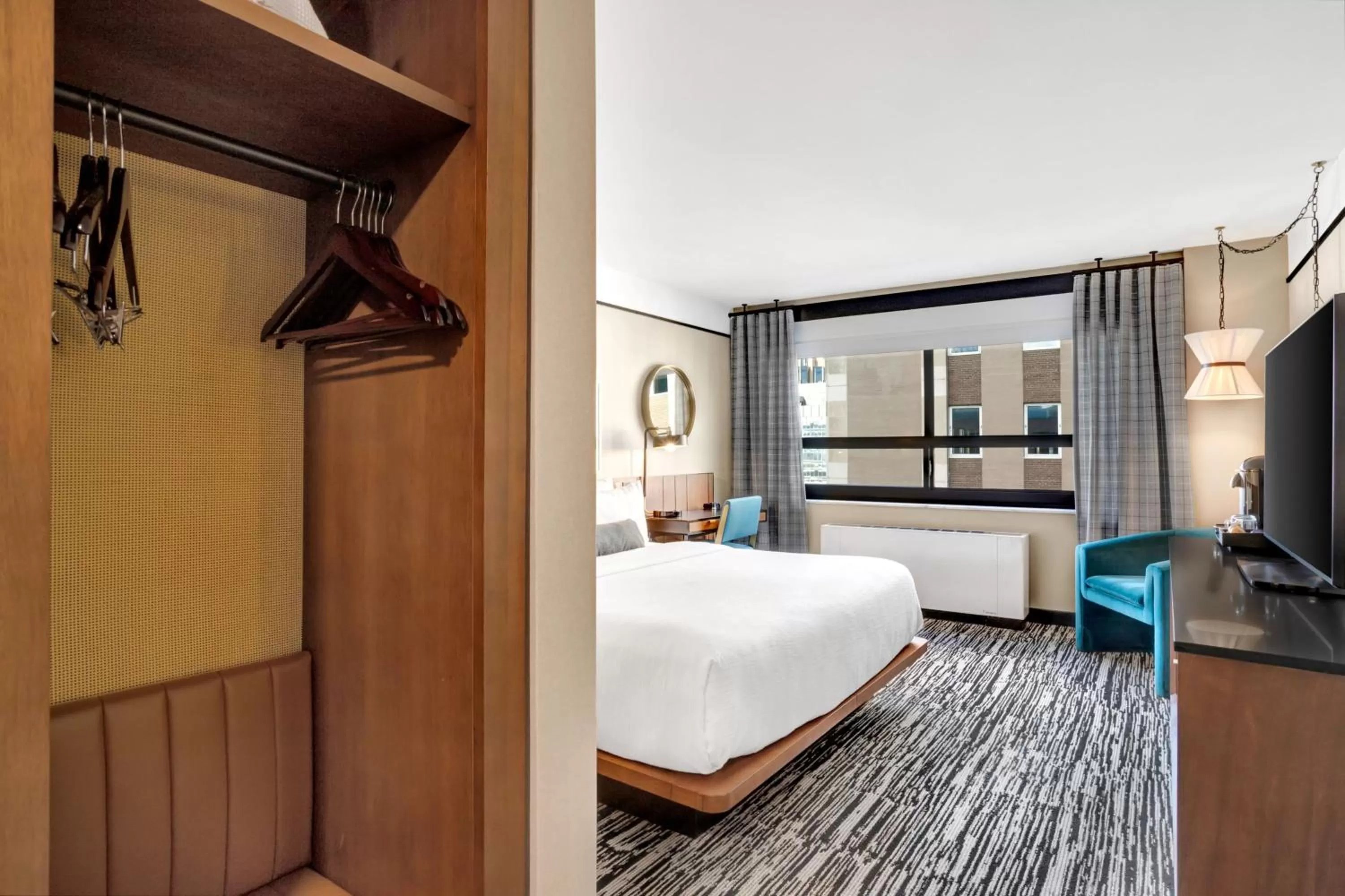 Bedroom, Bed in Hotel Indigo - Minneapolis Downtown by IHG